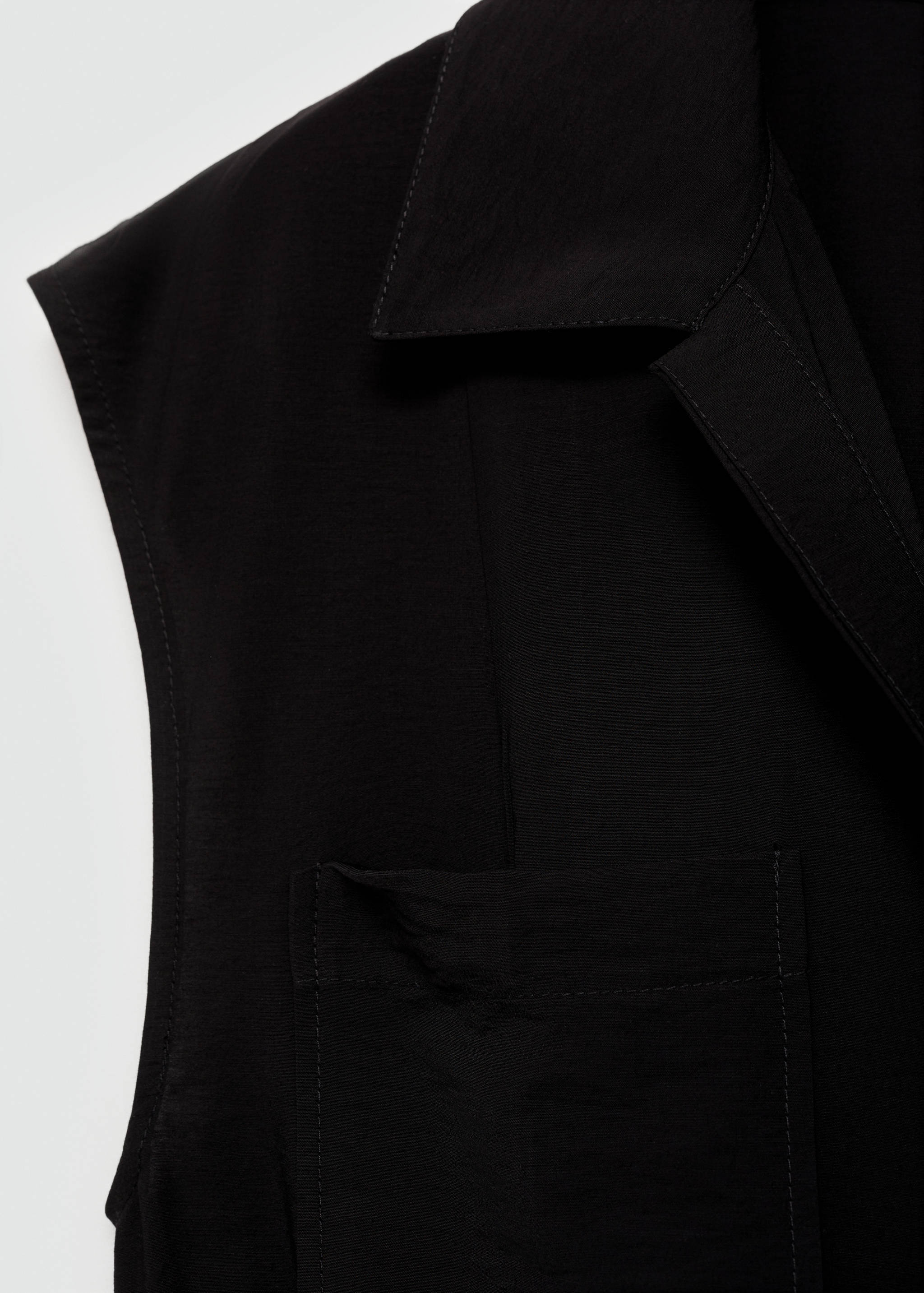 Jumpsuit with pockets and shirt collar - Details of the article 0
