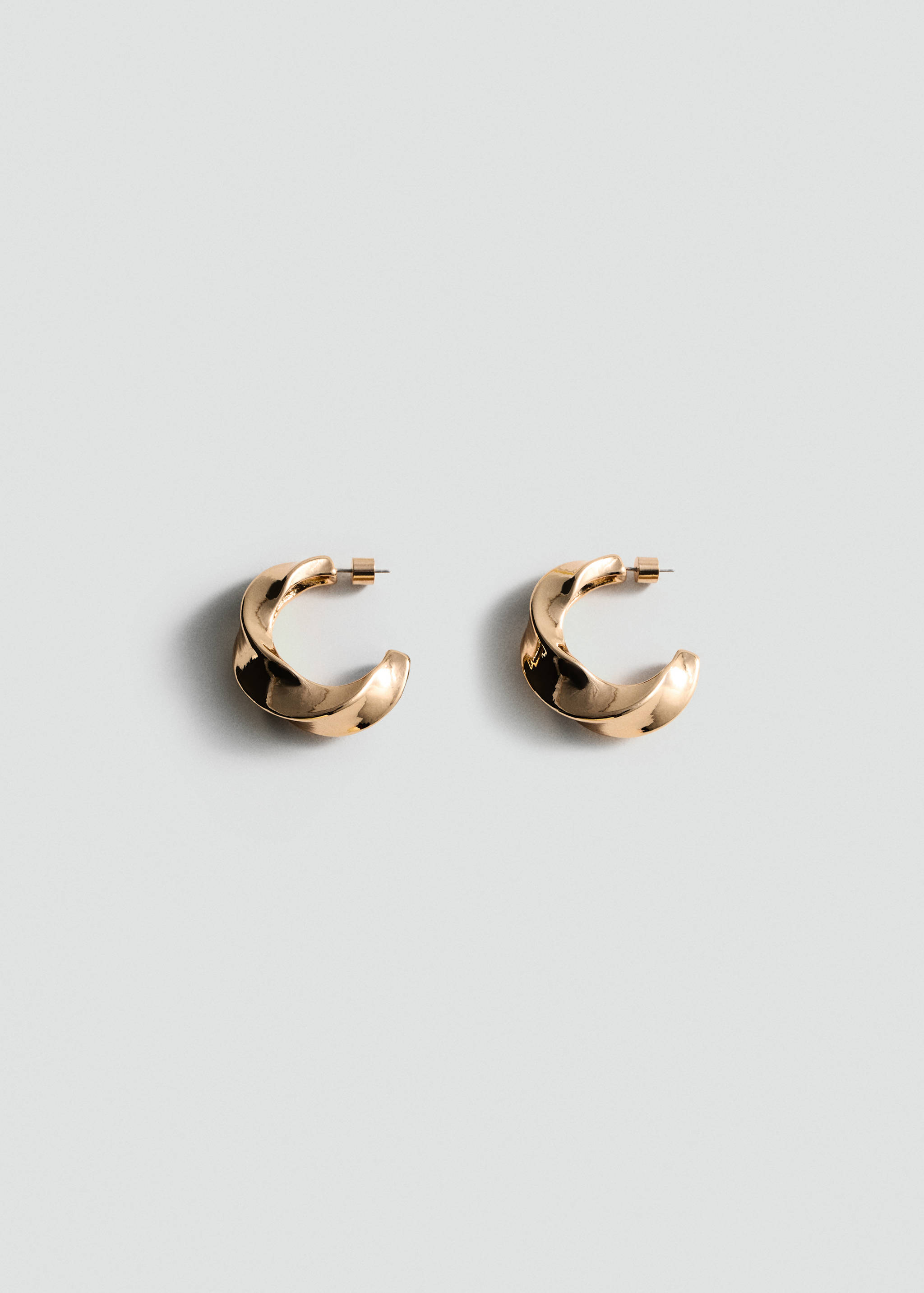 Twisted hoop earrings - Article without model