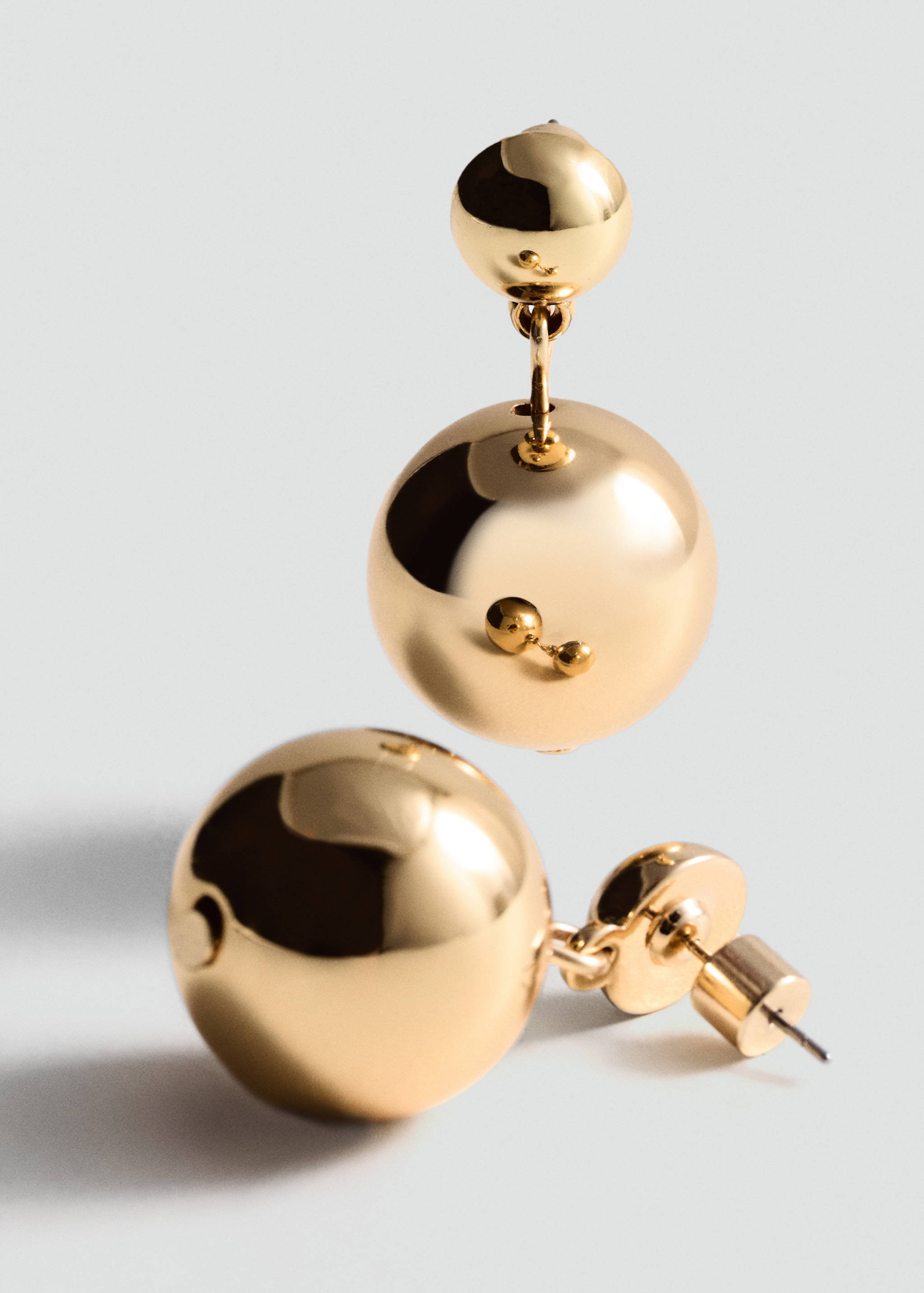 Earrings with ball design - Medium plane