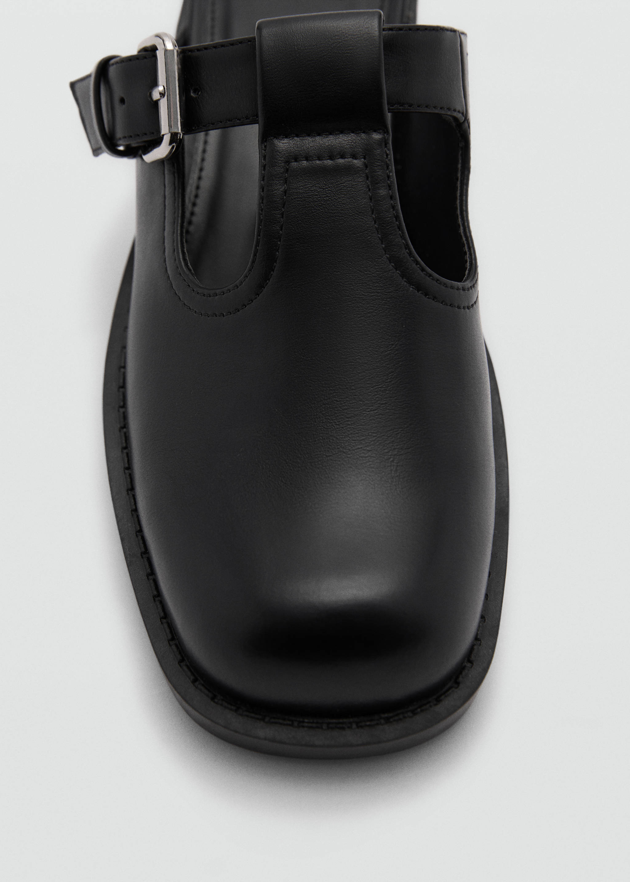 Mule-style clogs with buckle - Details of the article 2
