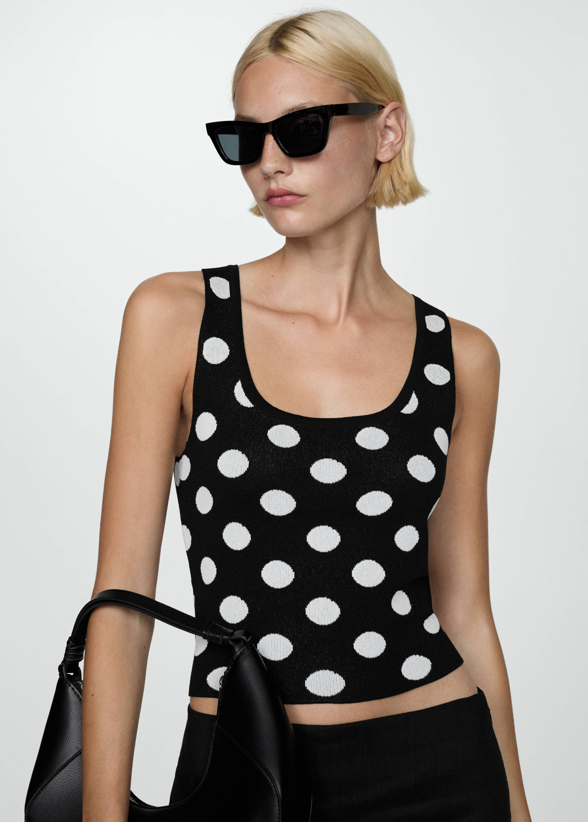 Polka-dot knitted top - Medium plane