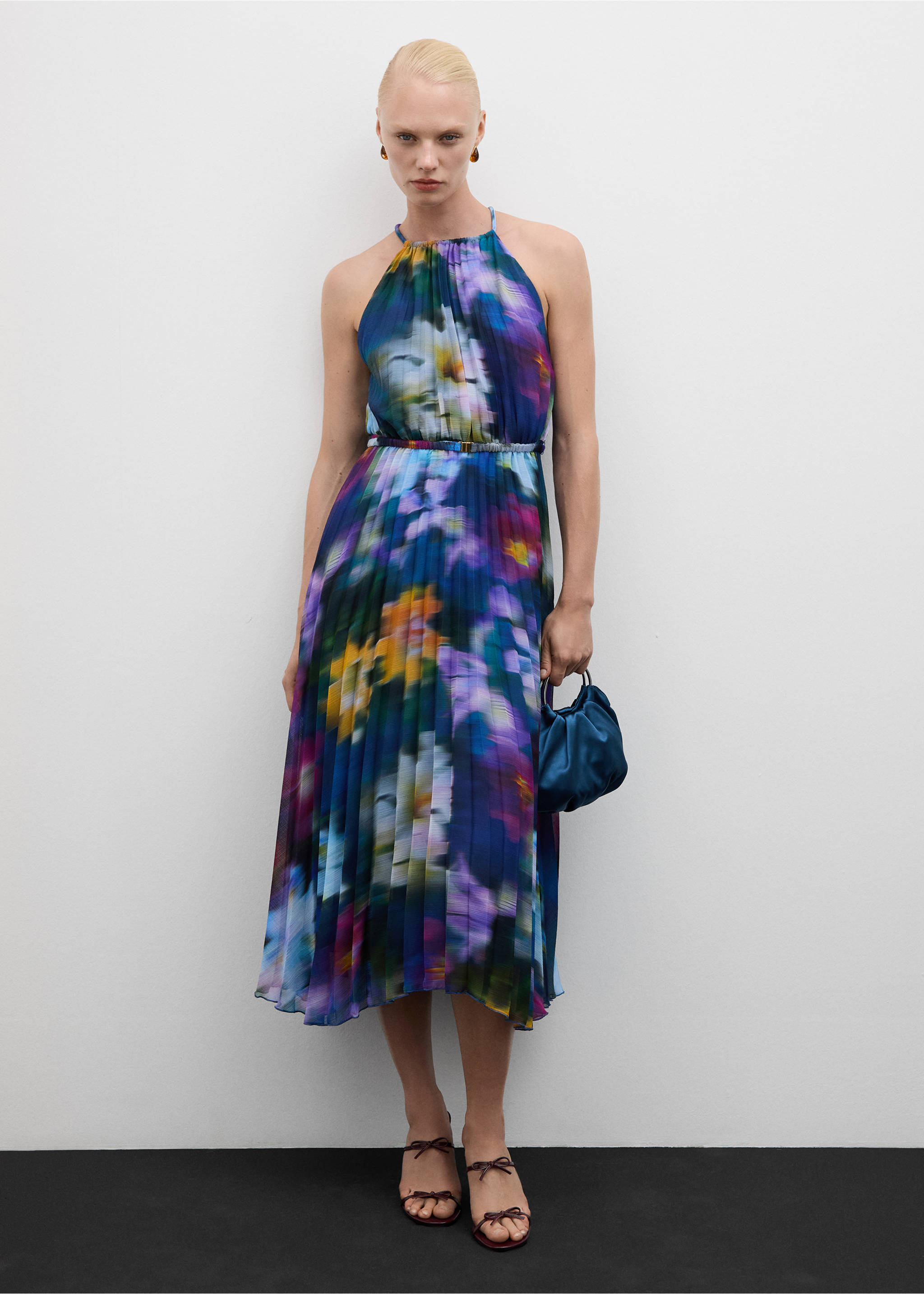 Vestido plisado estampado - Plano general, Azul. Ref: 77054068-00.