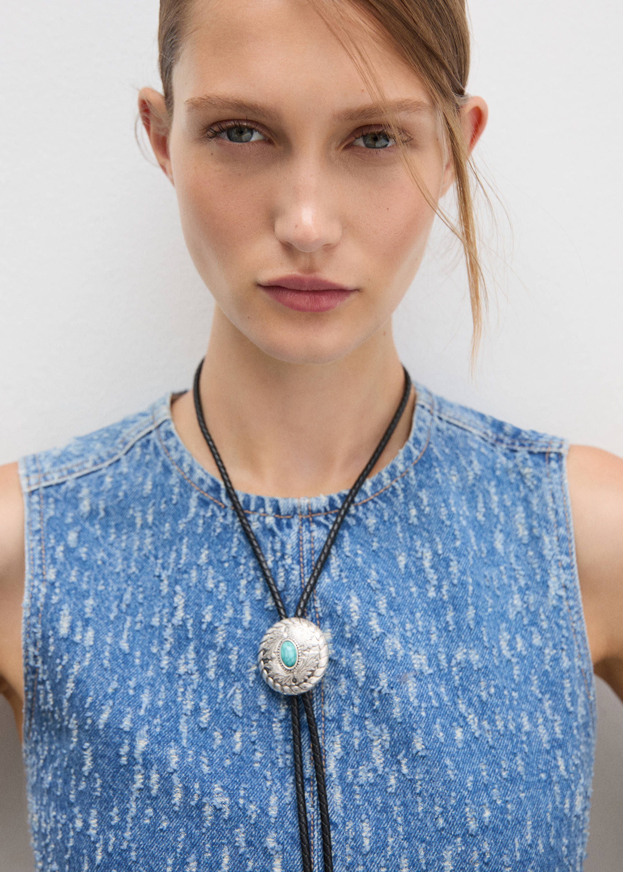 Ripped short denim dress - Details of the article 1