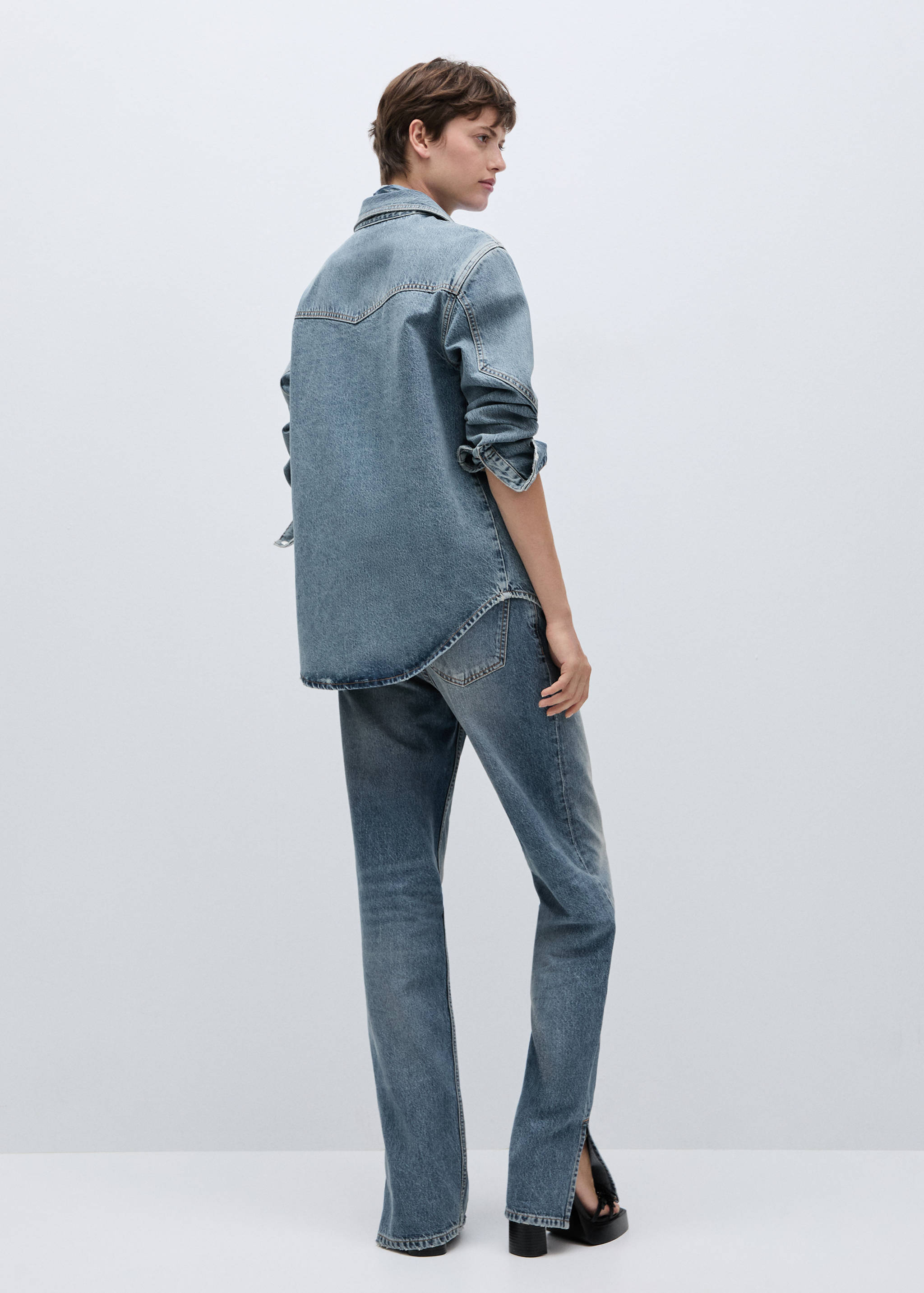 Surchemise jean poches - Verso de l’article