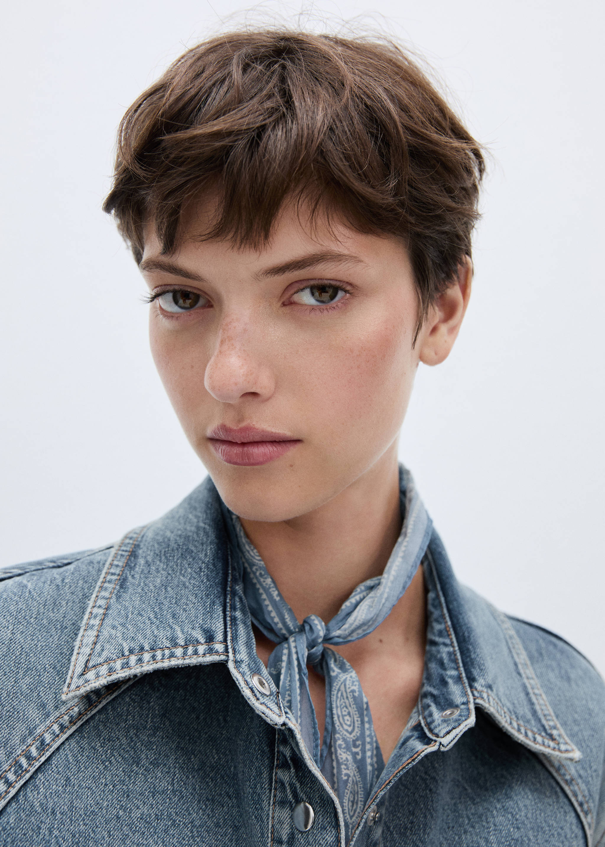 Surchemise jean poches - Détail de l'article 1