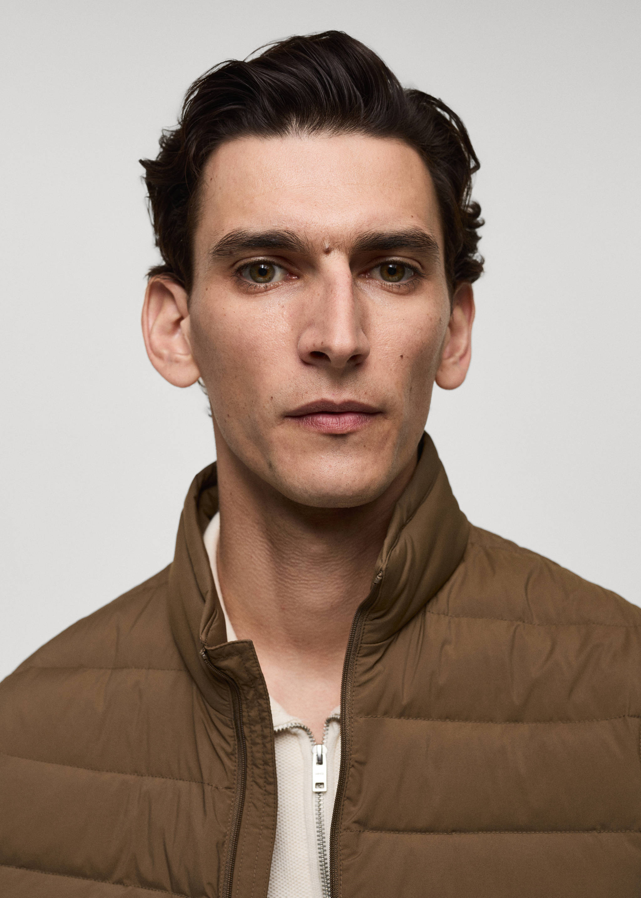 Quilted gilet with feather filling - Details of the article 1