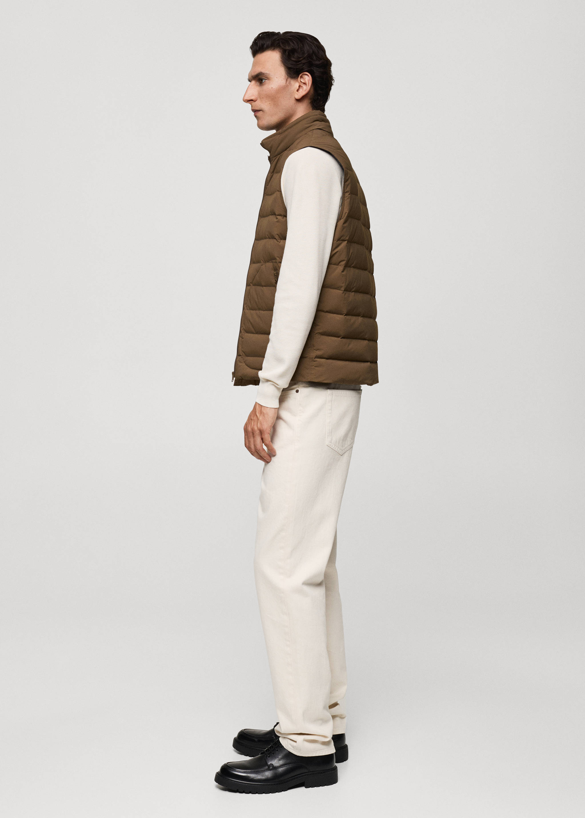 Quilted gilet with feather filling - Details of the article 2