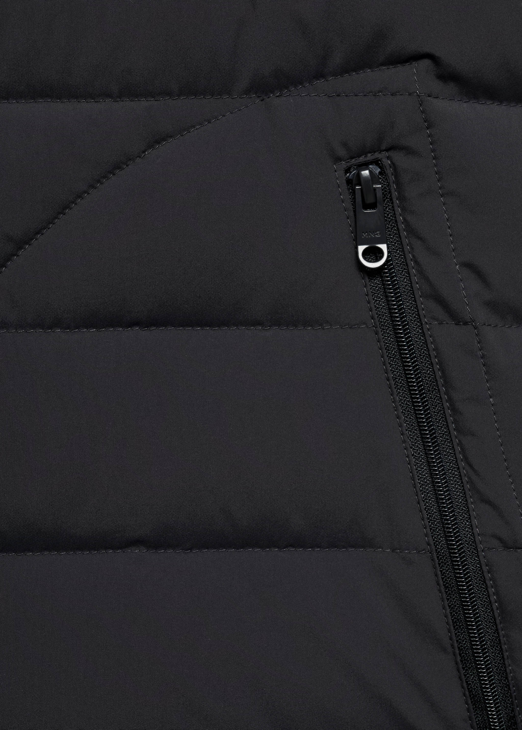 Quilted gilet with feather filling - Details of the article 8