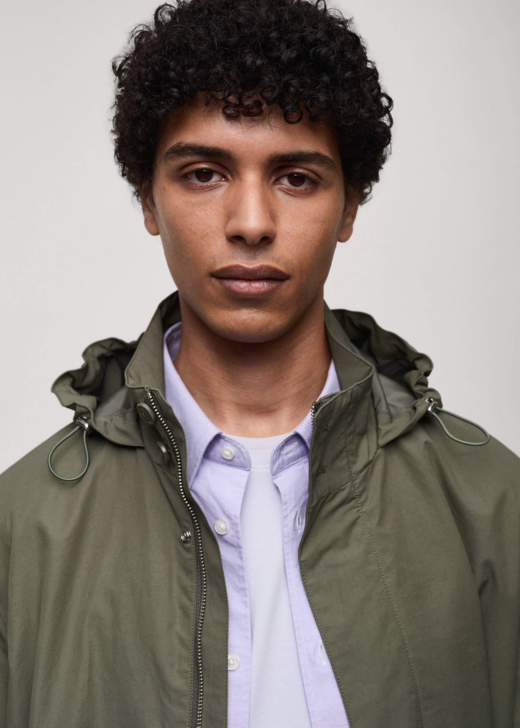 Water-repellent hooded parka - Details of the article 1