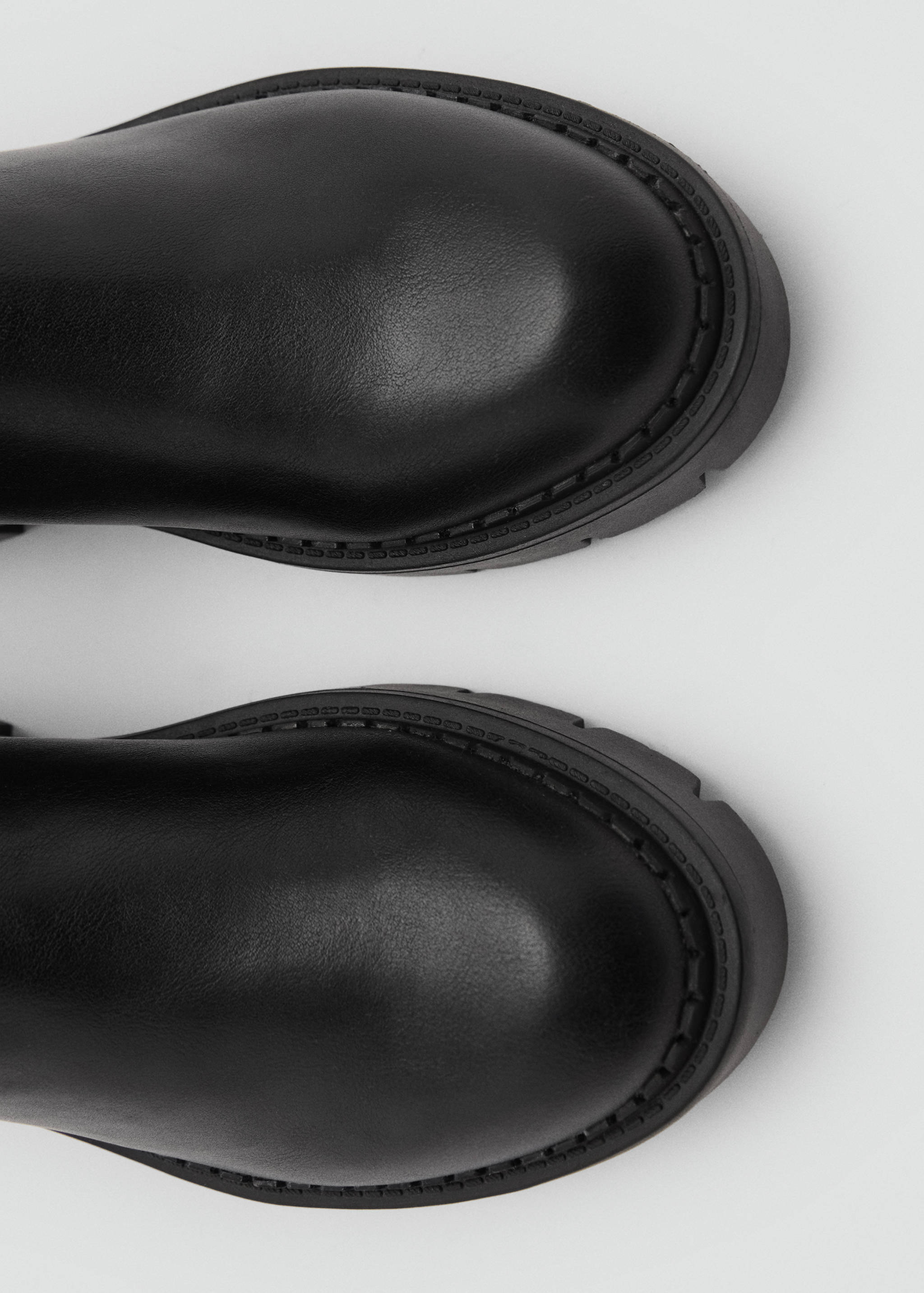 Elastic panels ankle boot - Details of the article 1