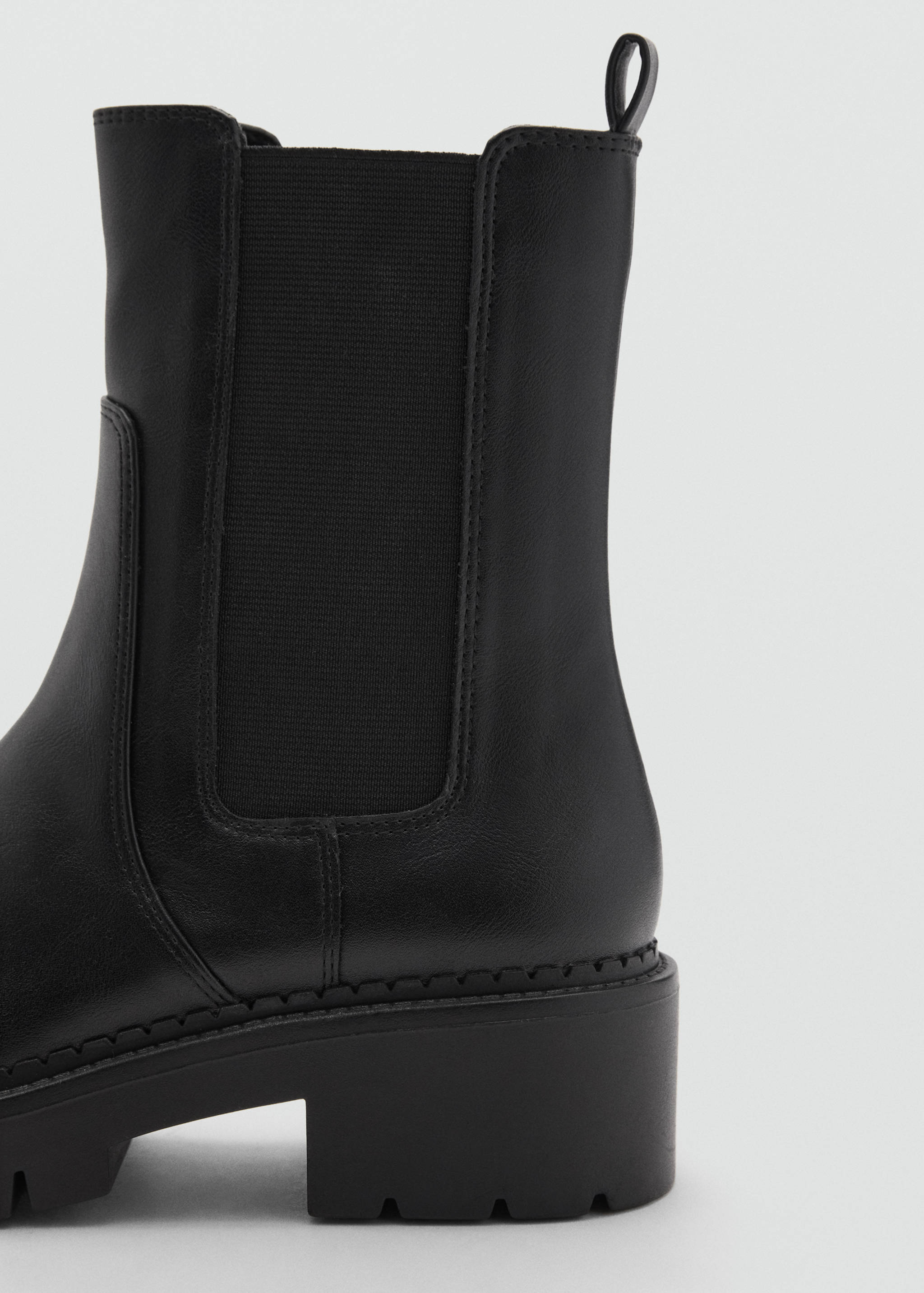 Elastic panels ankle boot - Details of the article 2