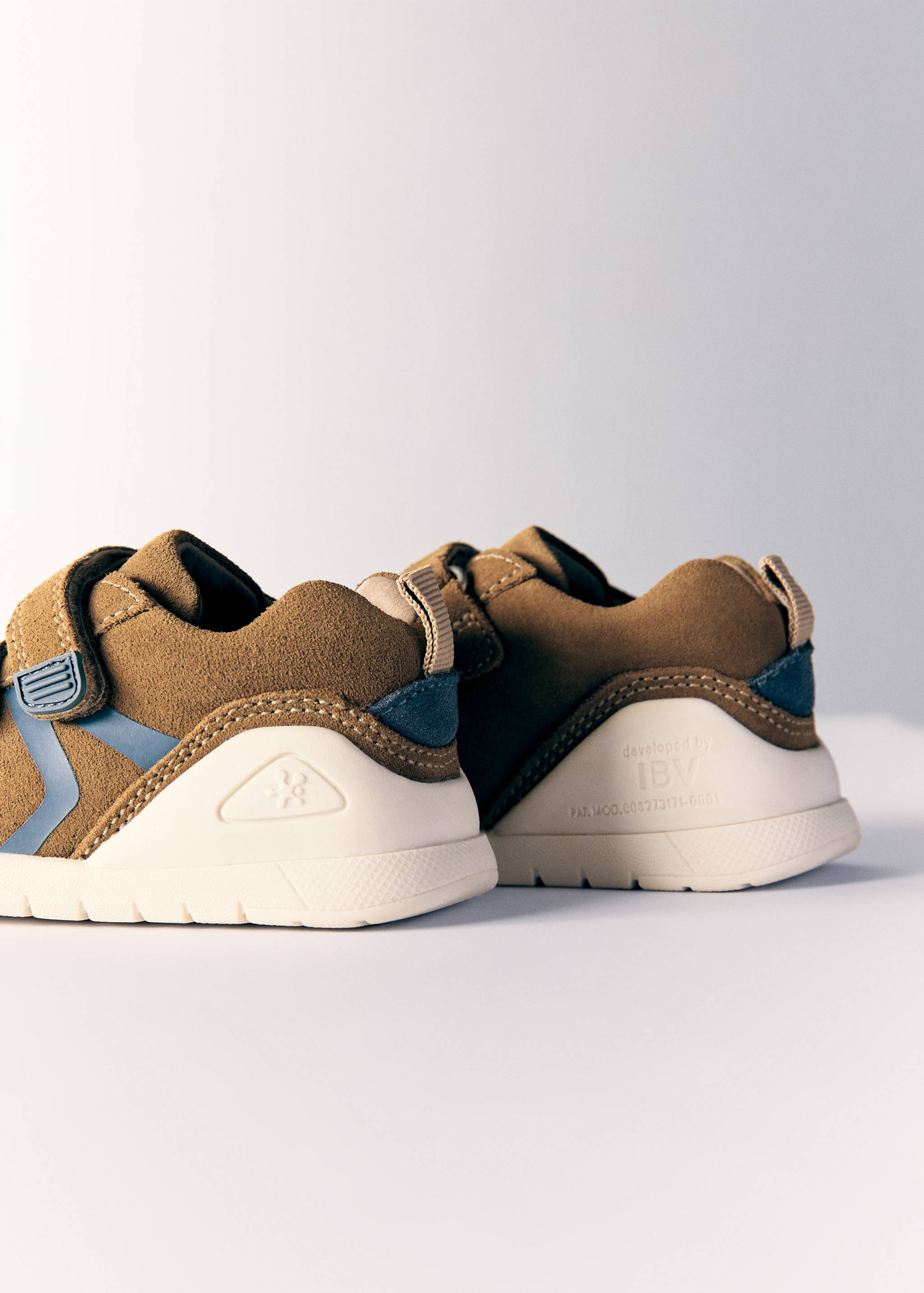 Biomecanics leather trainers - Details of the article 5