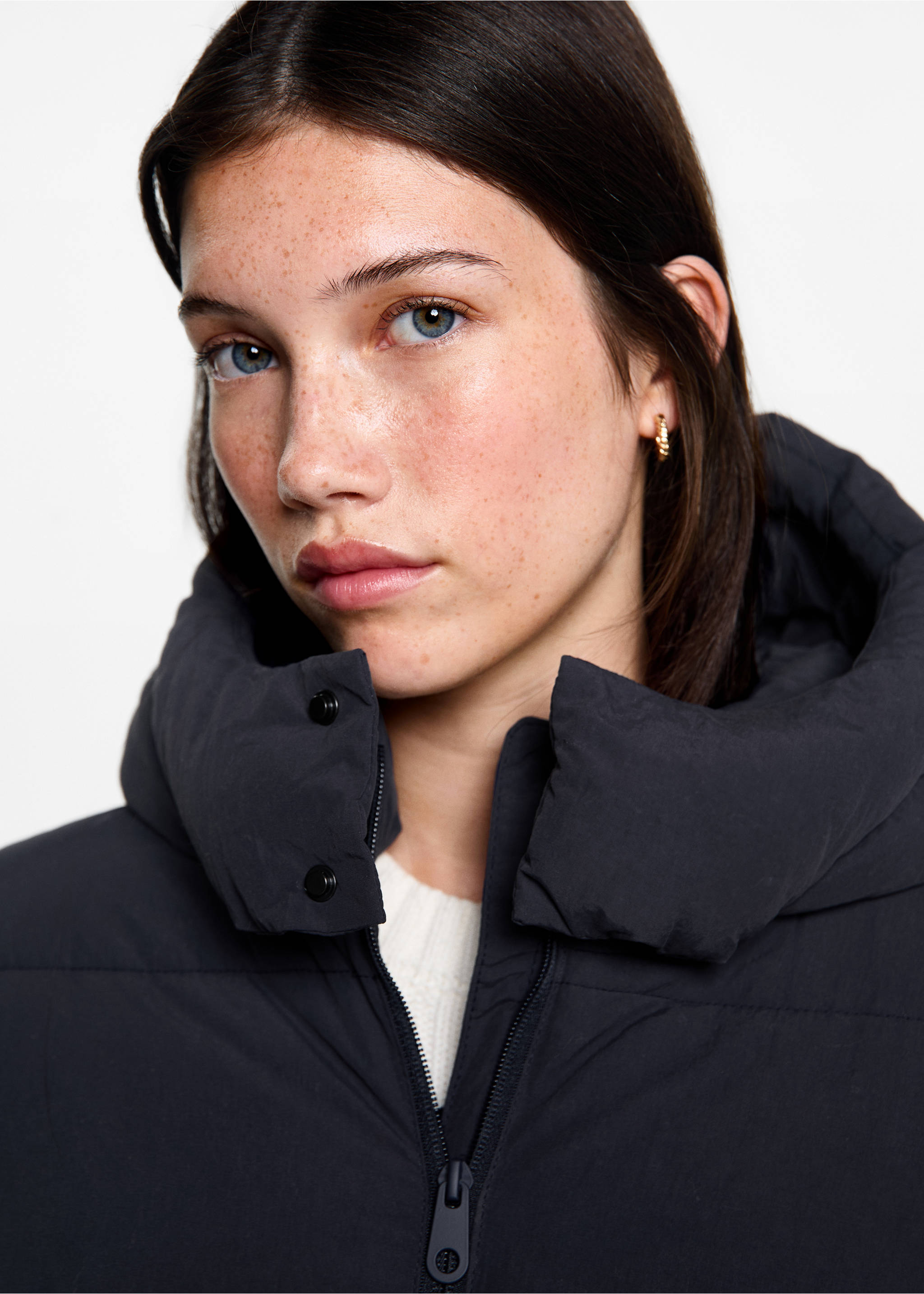 Short quilted anorak - Details of the article 1, Dark Navy. Ref: 77055629-00.