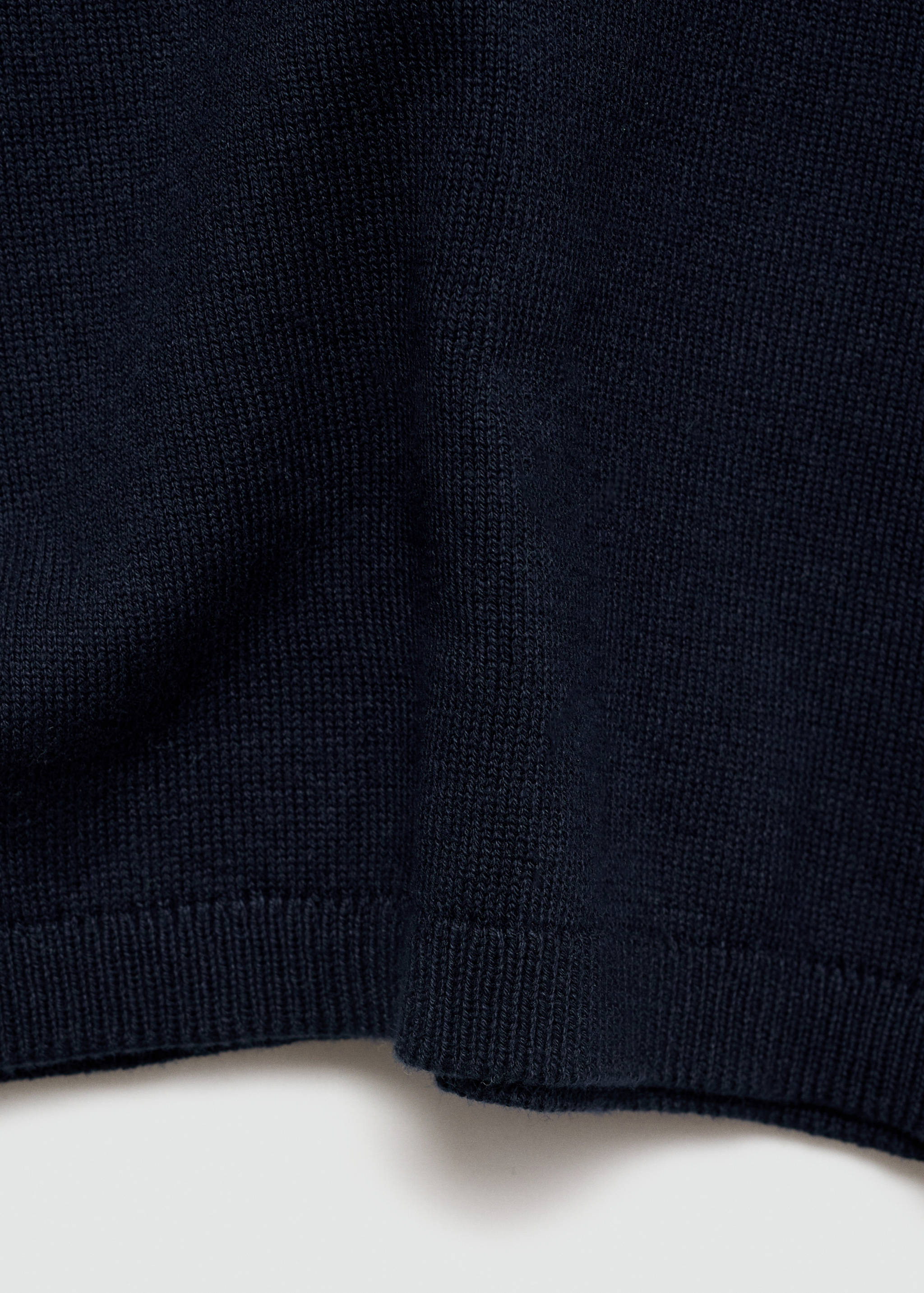 Pull-over à col en V - Détail de l'article 0