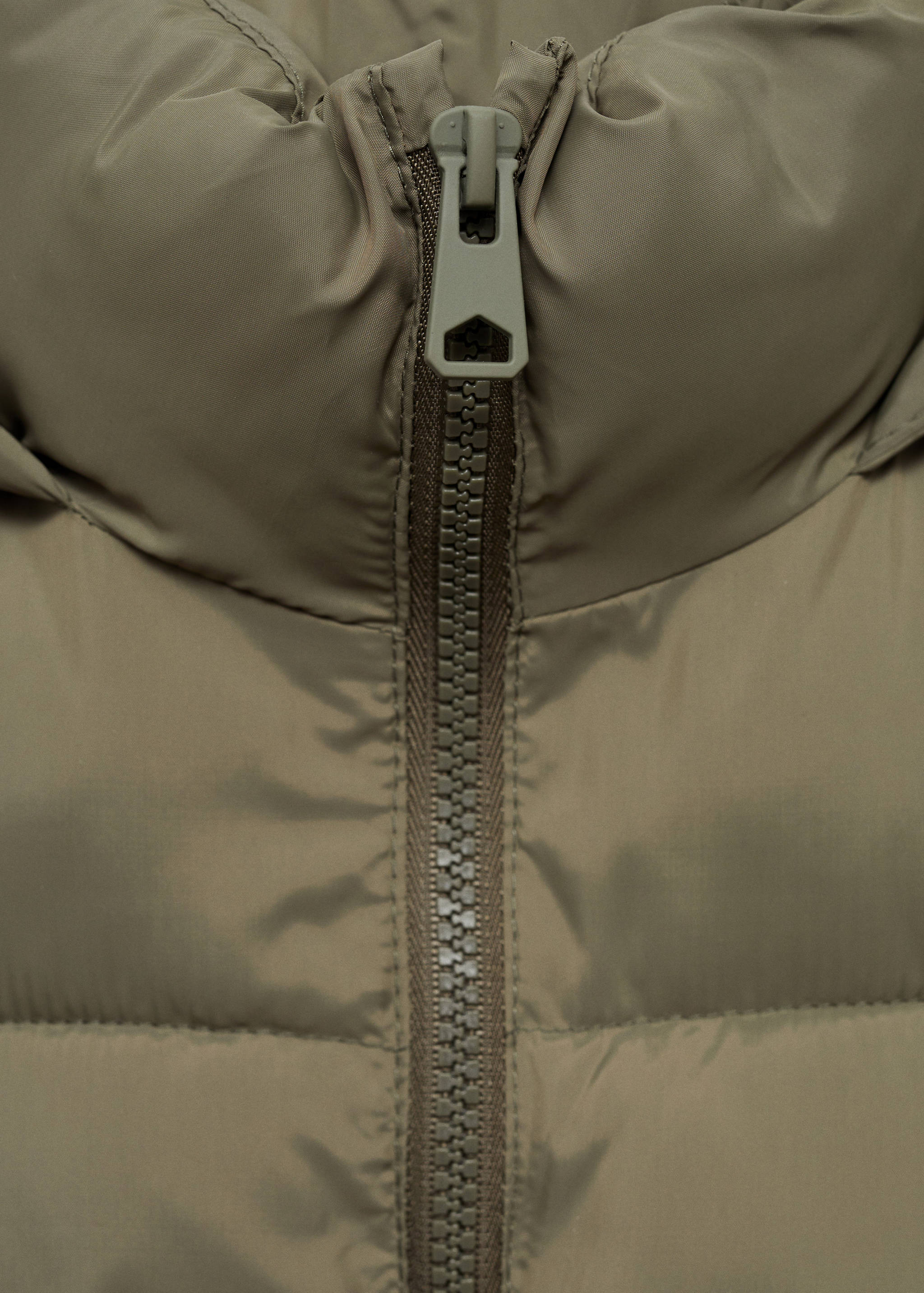 Chaleco acolchado capucha - Detalle del artículo 8