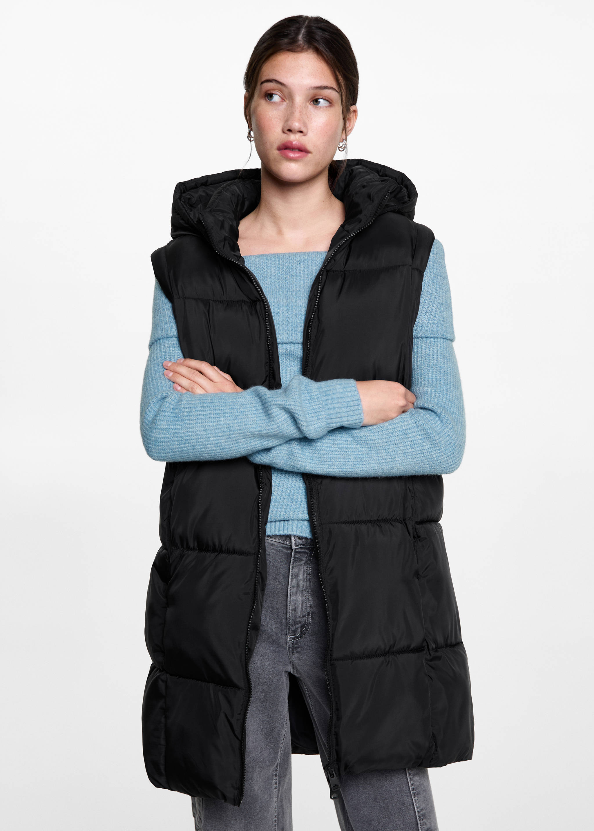 Chaleco acolchado capucha - Plano medio