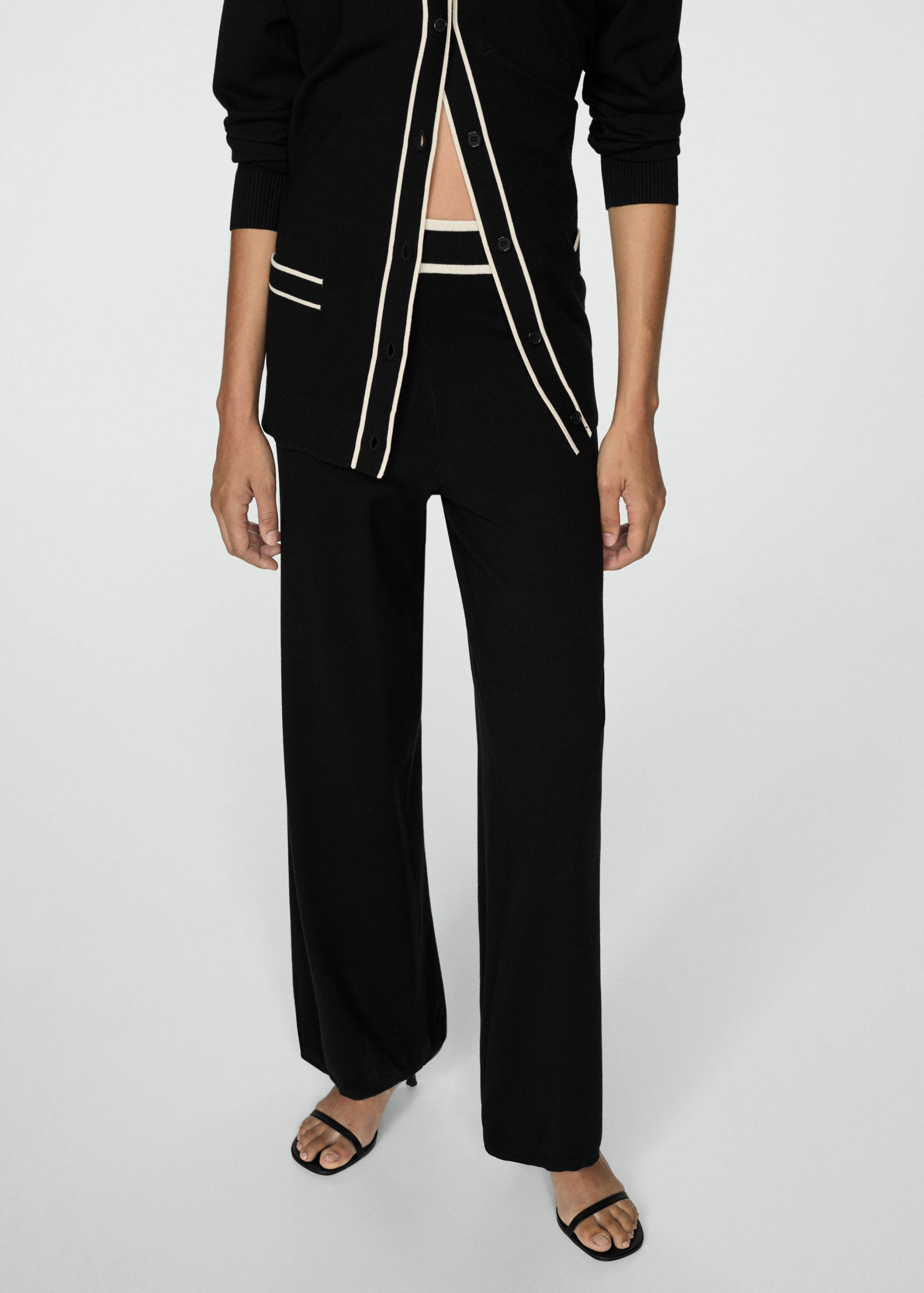 Pantalón recto punto - Plano medio
