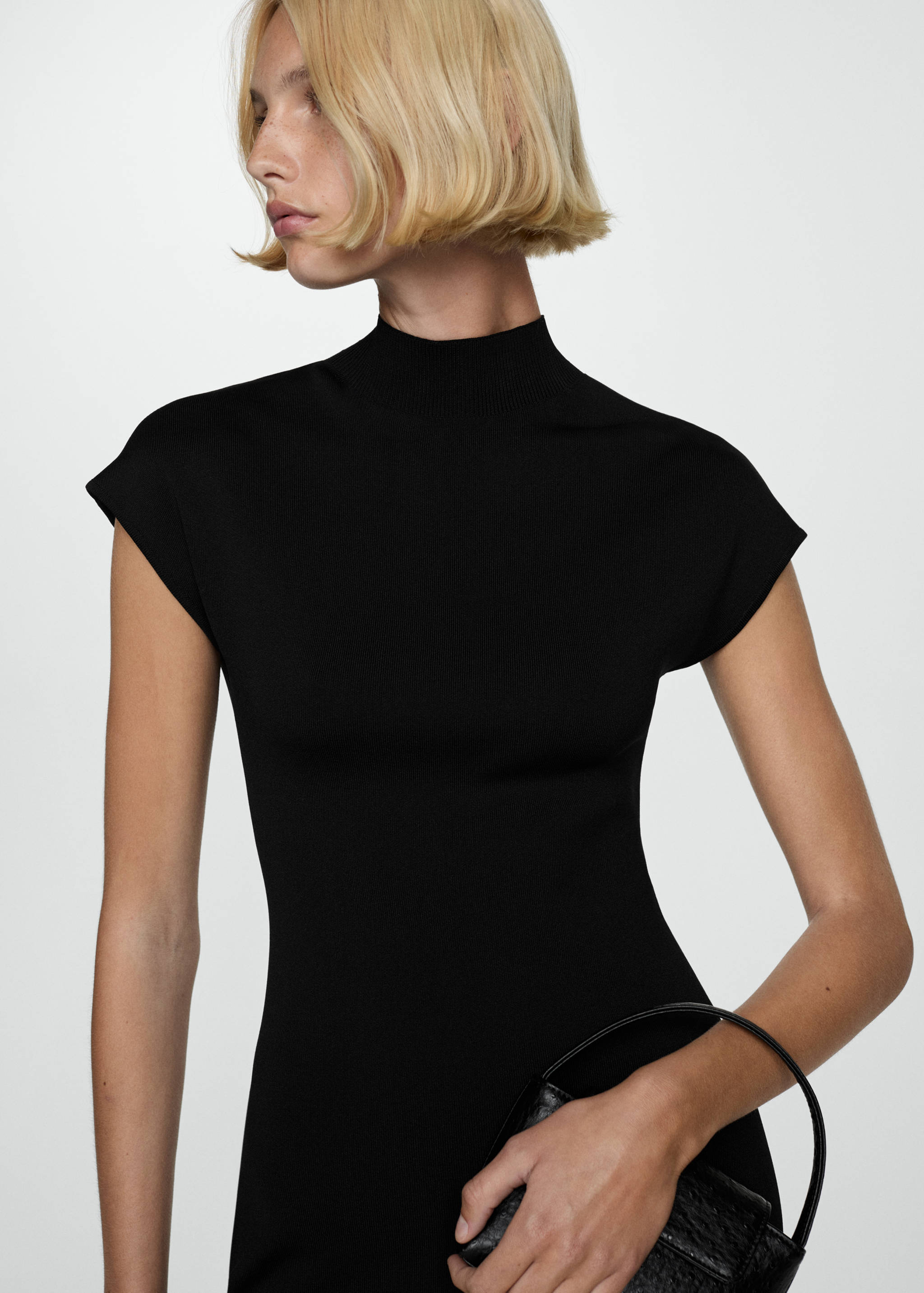 Robe maille col montant - Plan moyen