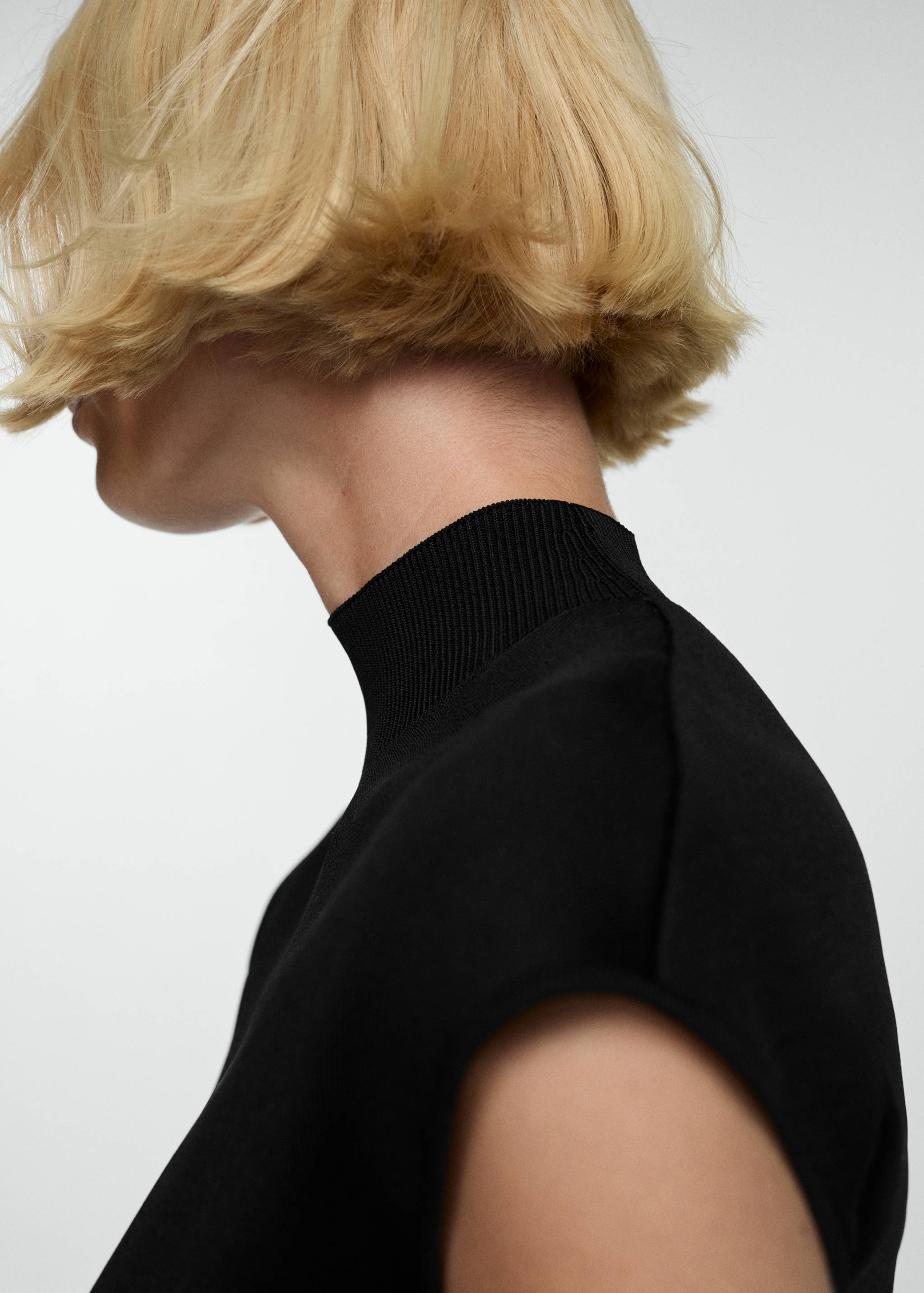 Robe maille col montant - Détail de l'article 1