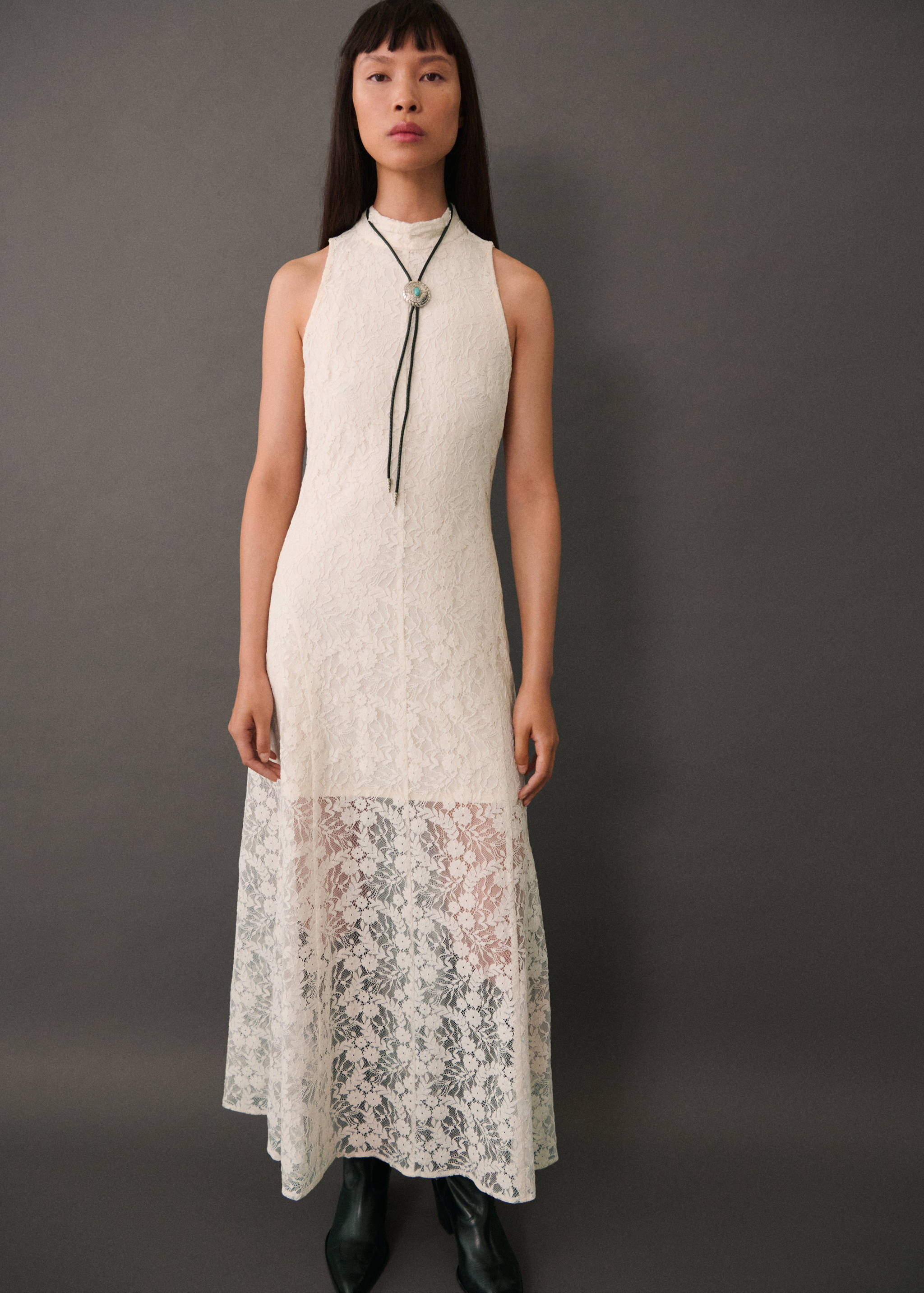 Long lace dress - General plane