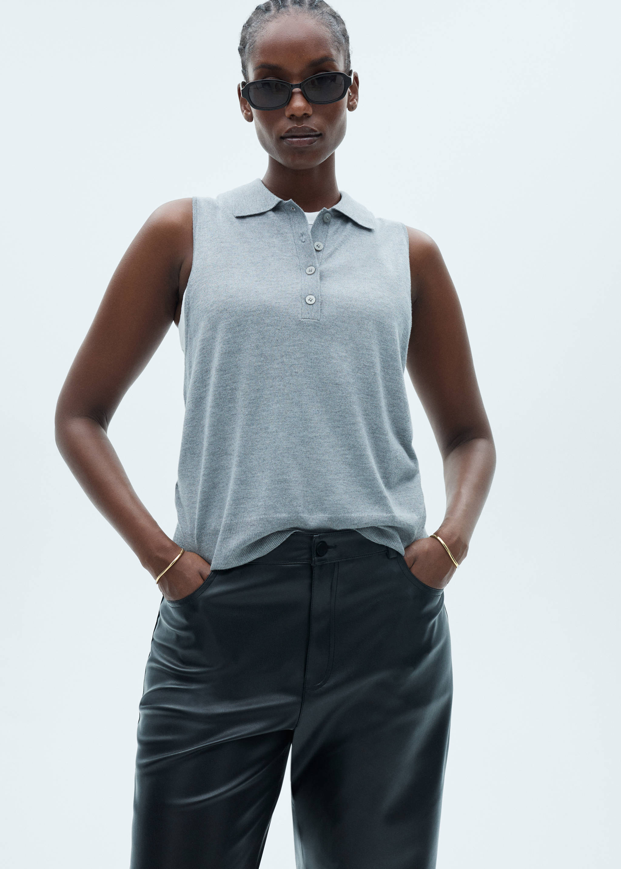 Mid-rise Faux-leather trousers - Details of the article 5