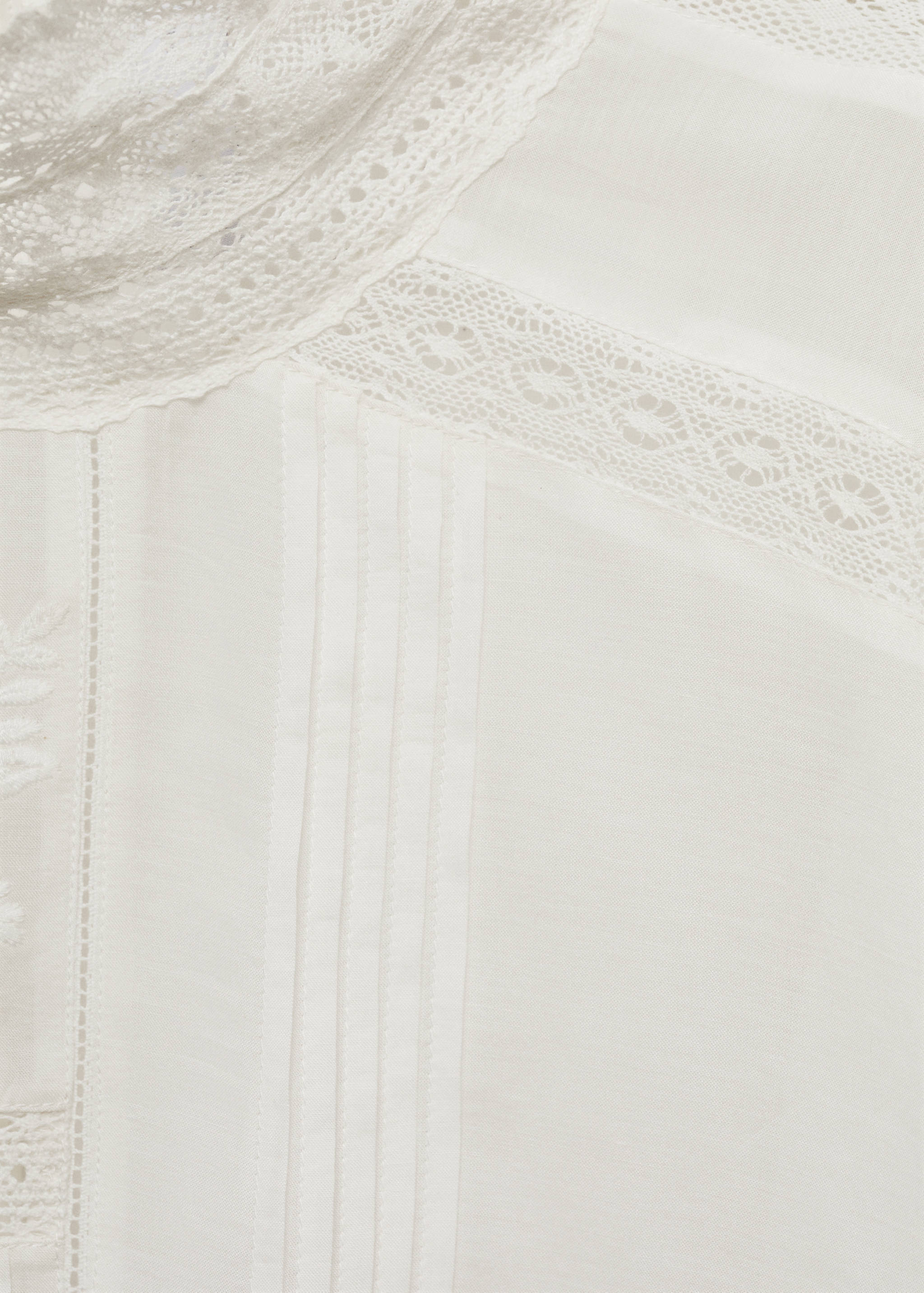 Embroidered details blouse - Details of the article 0