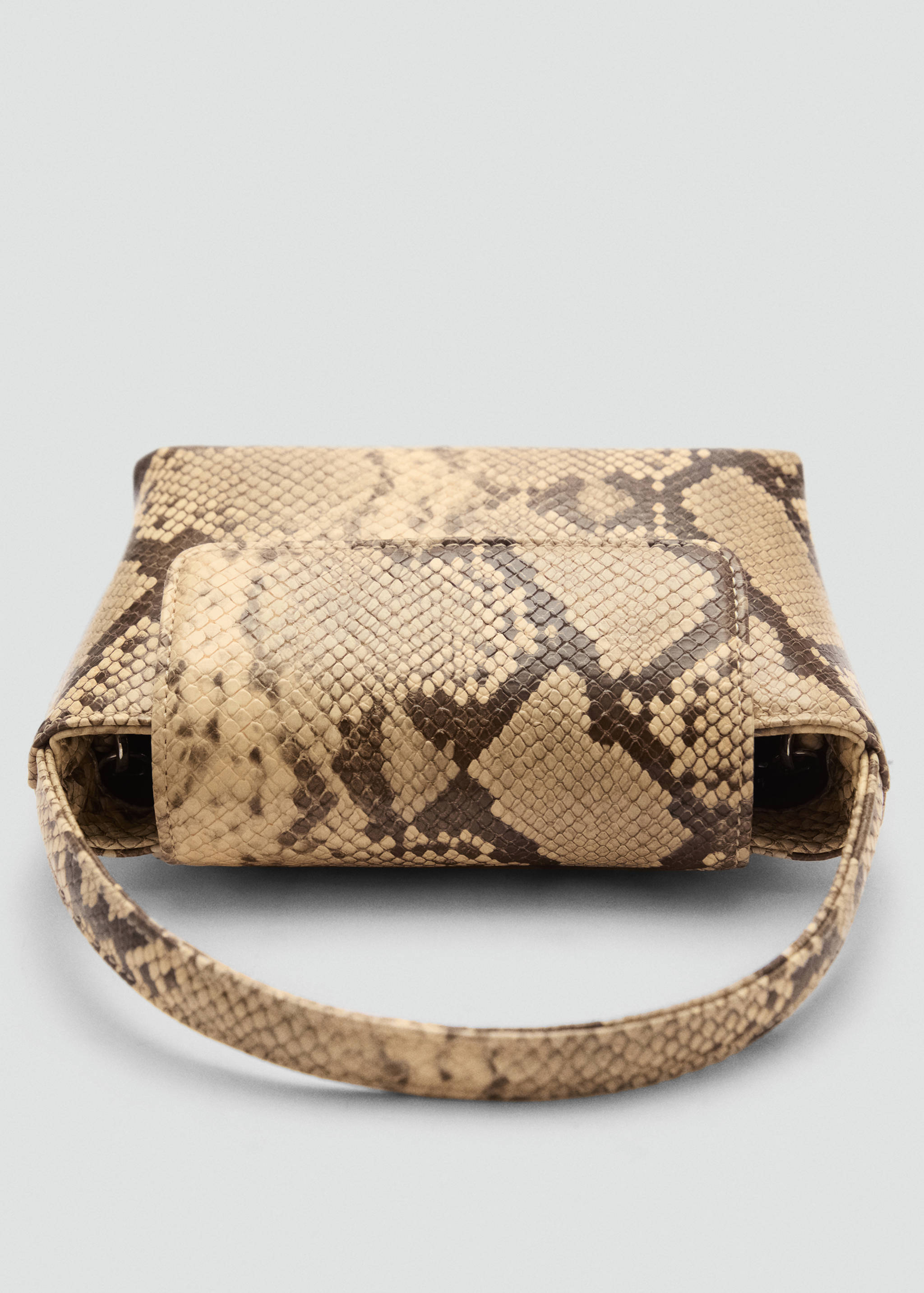 Flap chain bag - Details of the article 2