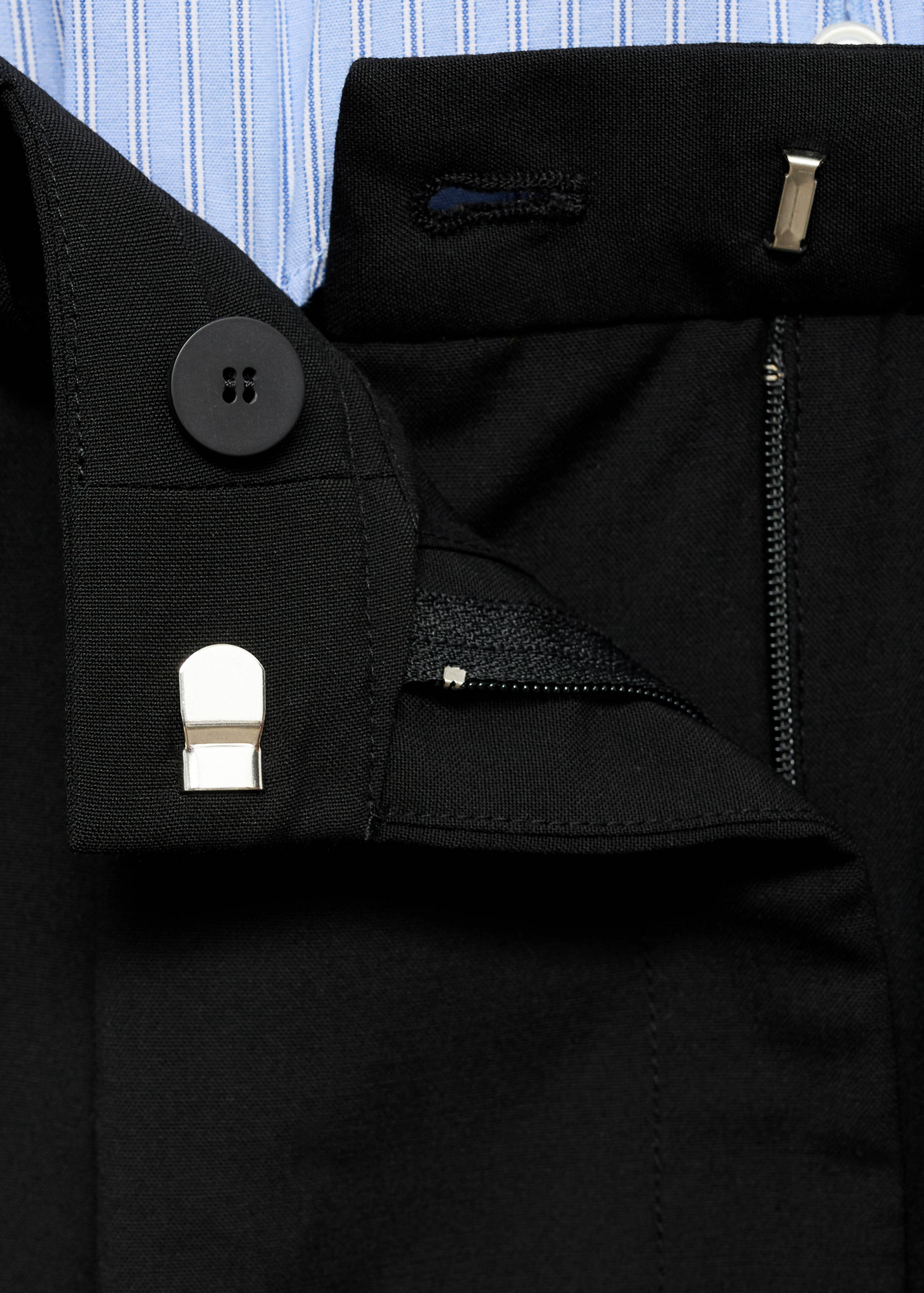 Long jumpsuit with combined design - Détail de l'article 0