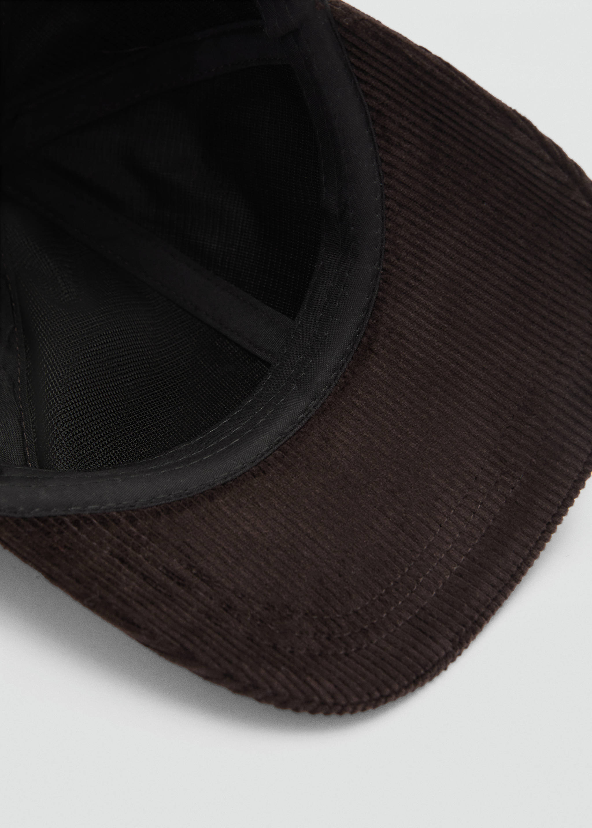 Corduroy cap - Details of the article 1