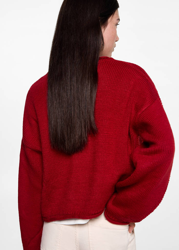 Knit sweater — Red