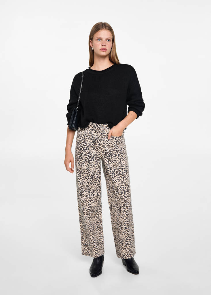 Knit sweater — Black
