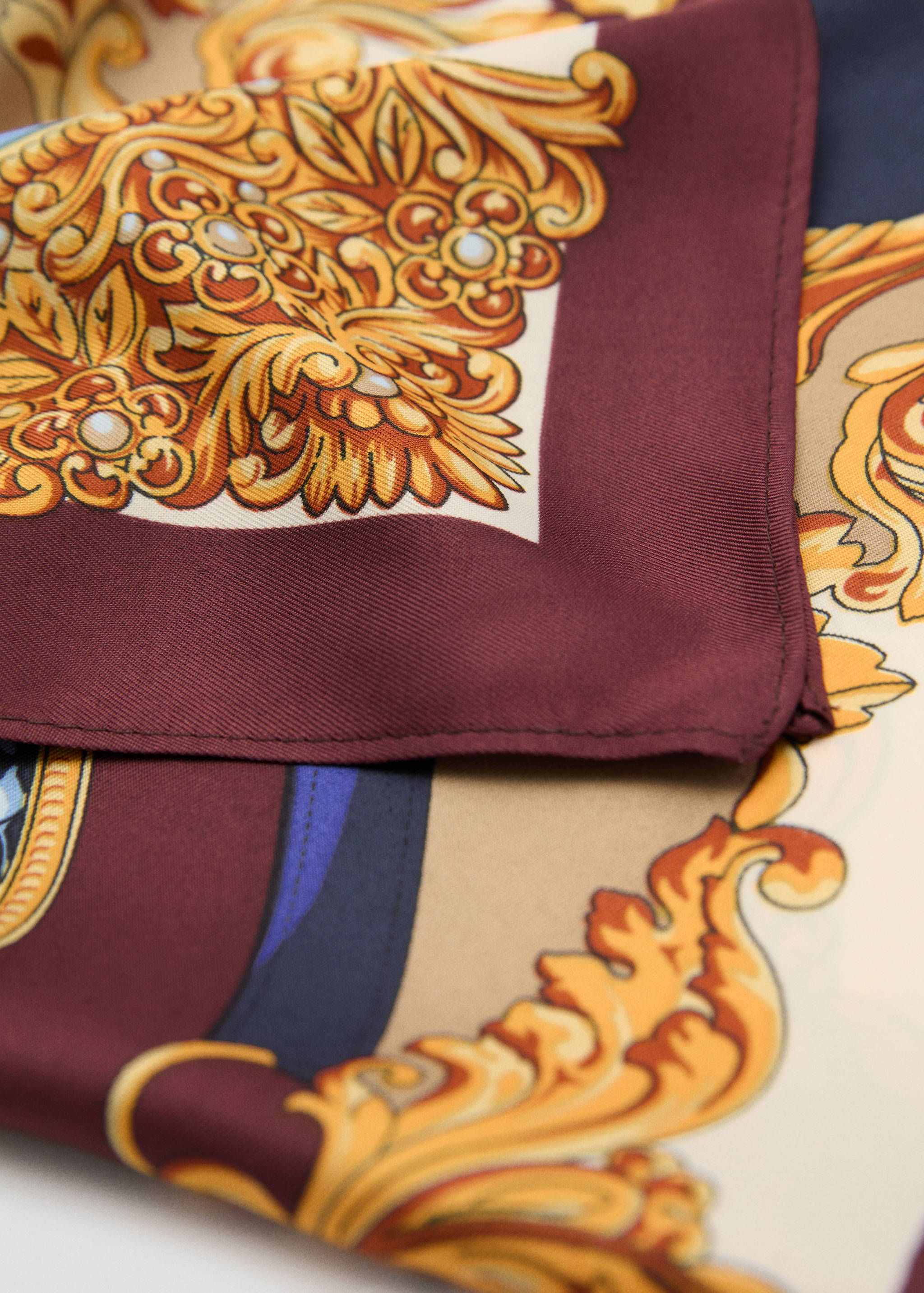 Printed satin scarf - Medium plane