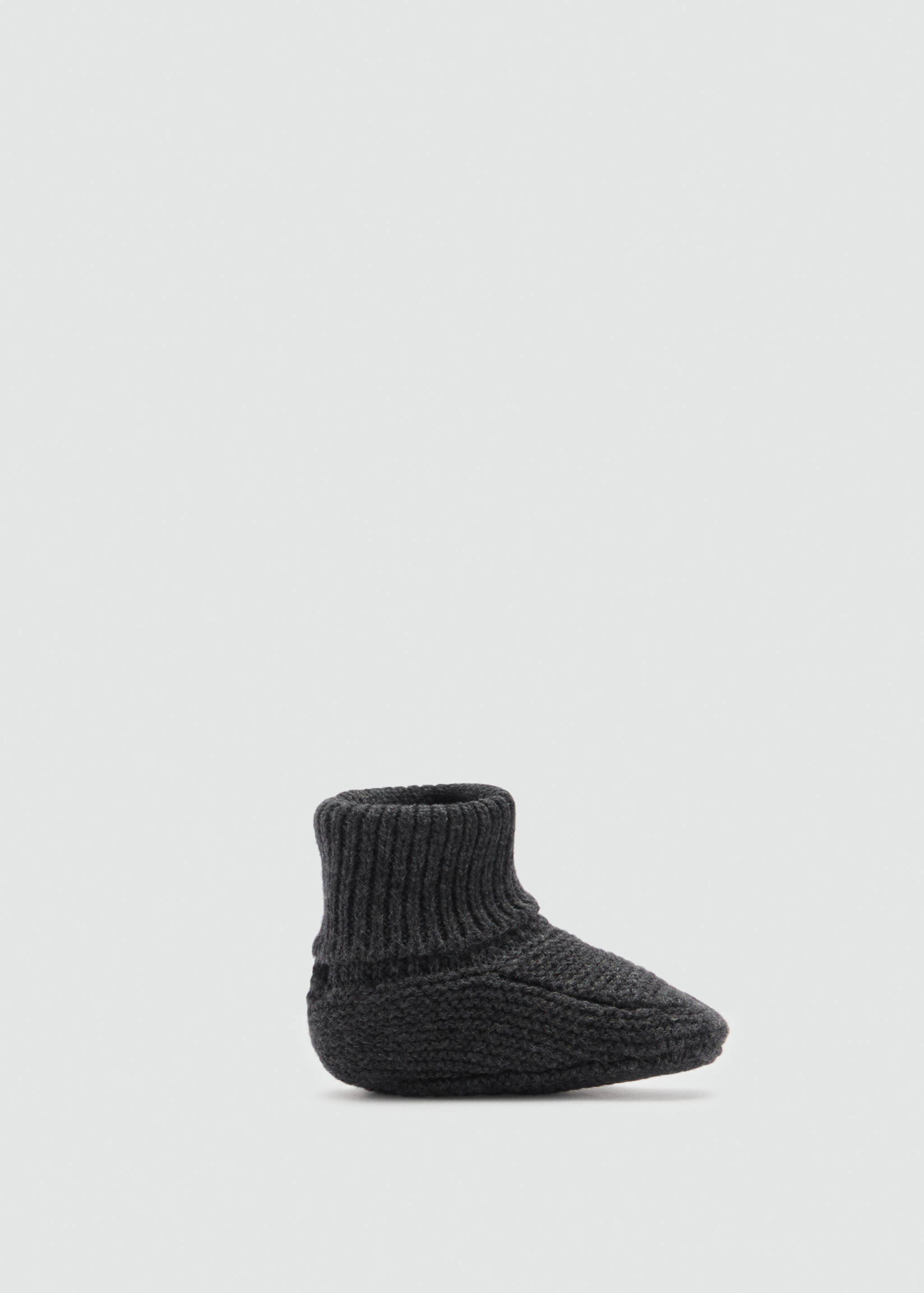 Knit bootees - Article without model