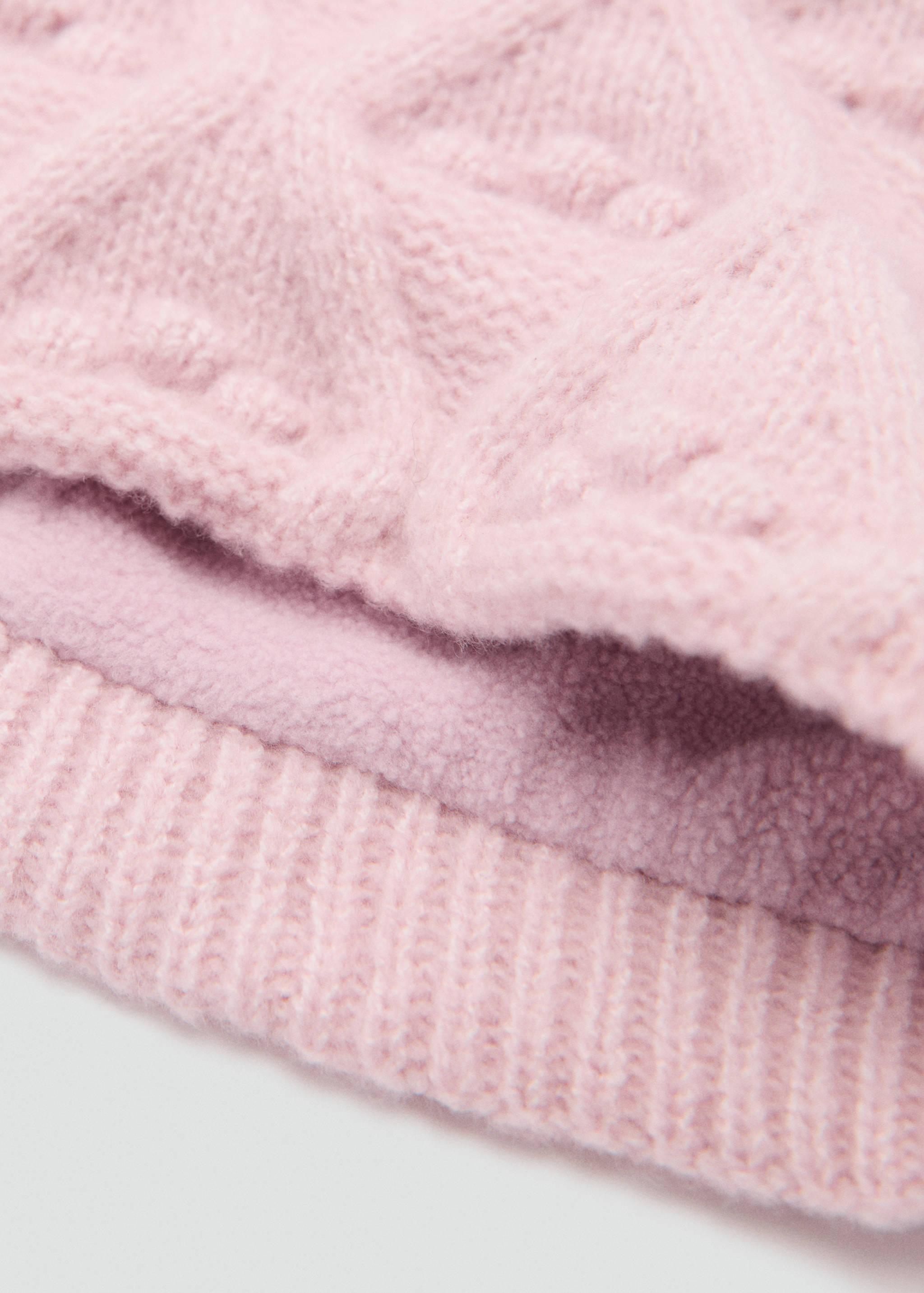 Knitted braided scarf - Details of the article 2