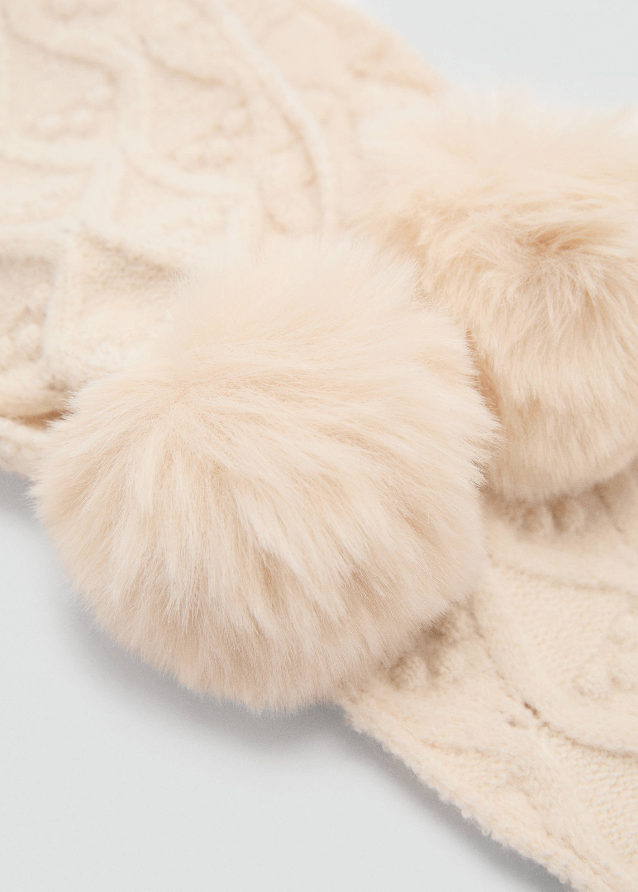 Pompom knit scarf - Medium plane
