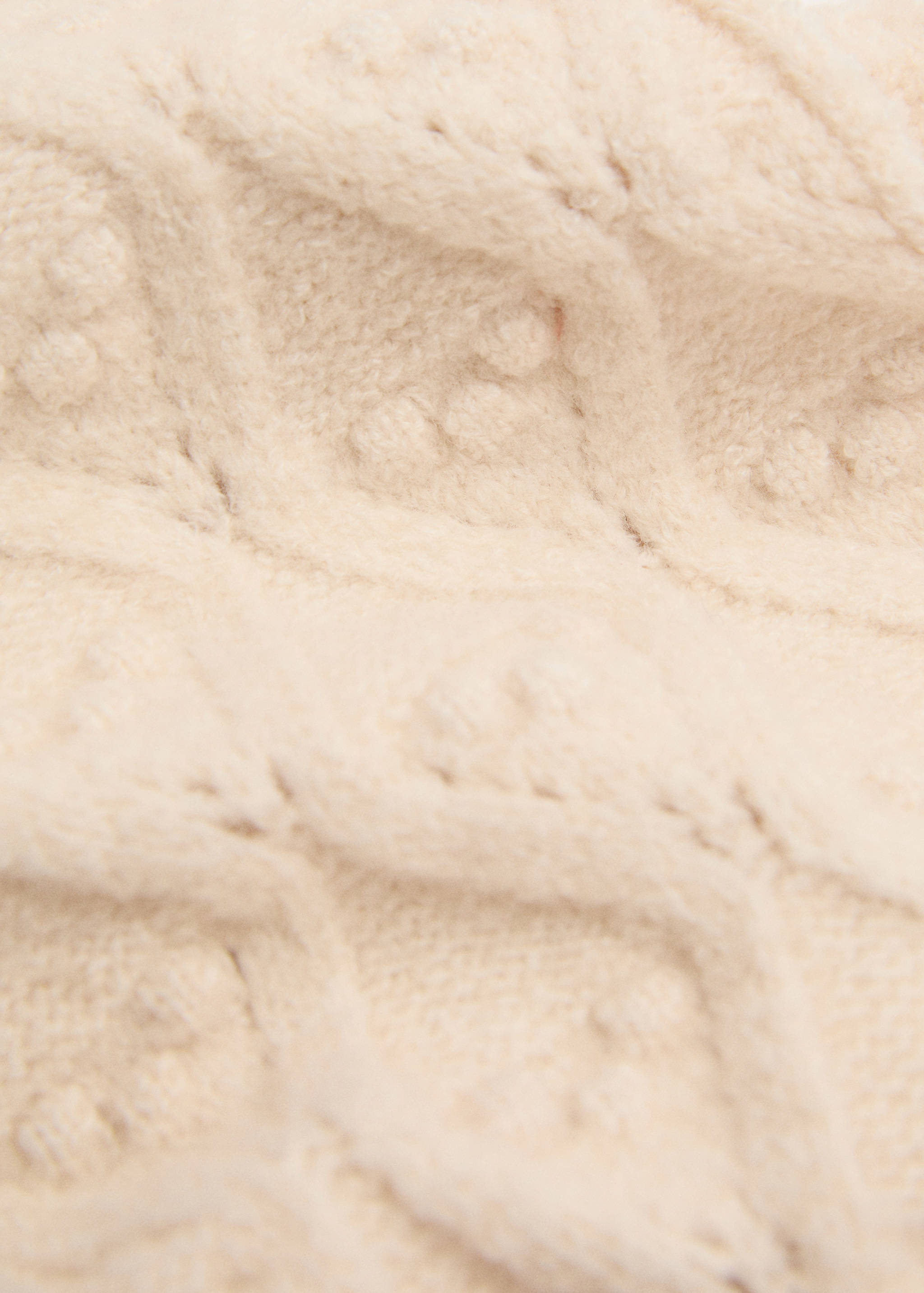 Pompom knit scarf - Details of the article 1