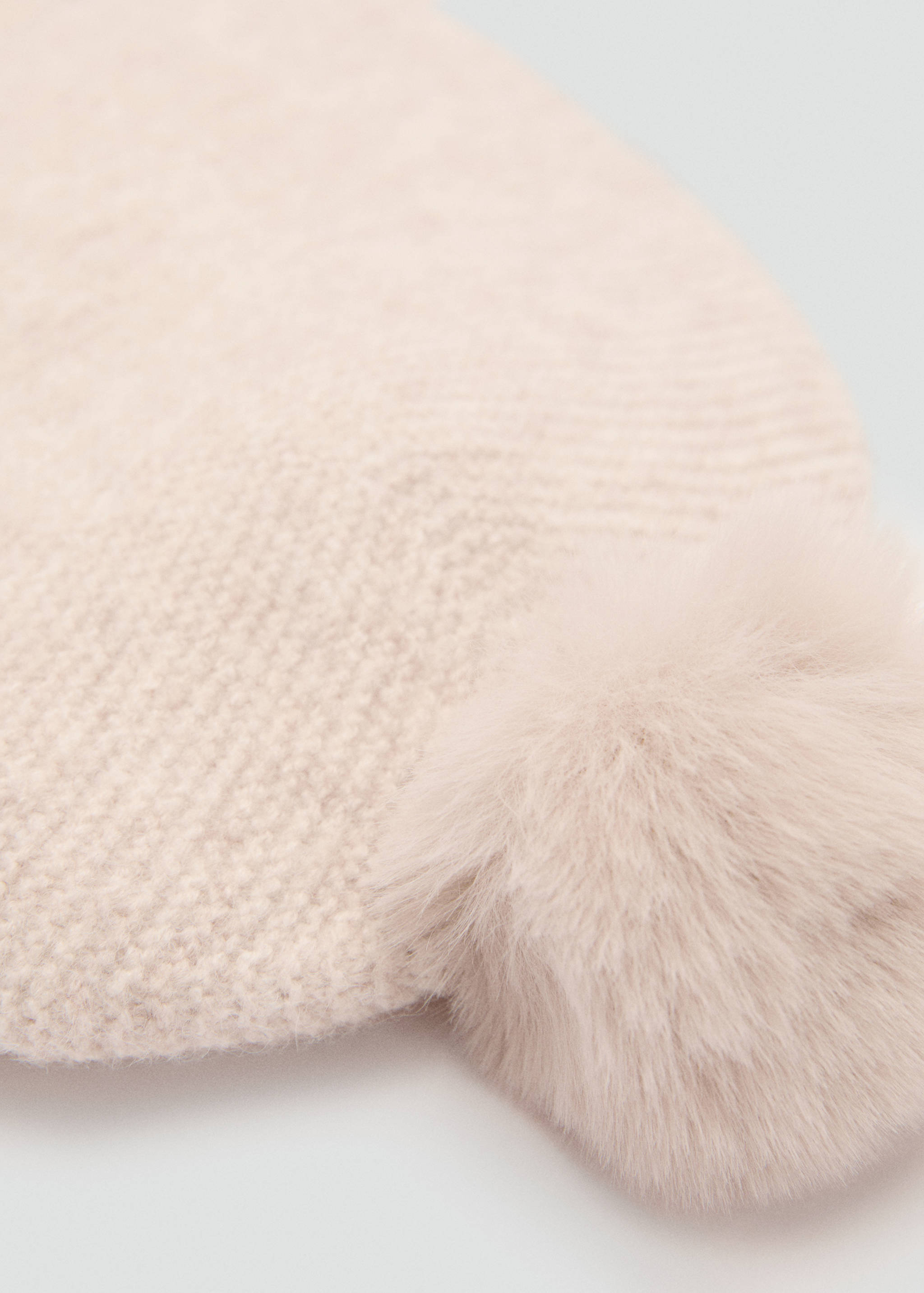 Scarf hat with pompoms - Medium plane