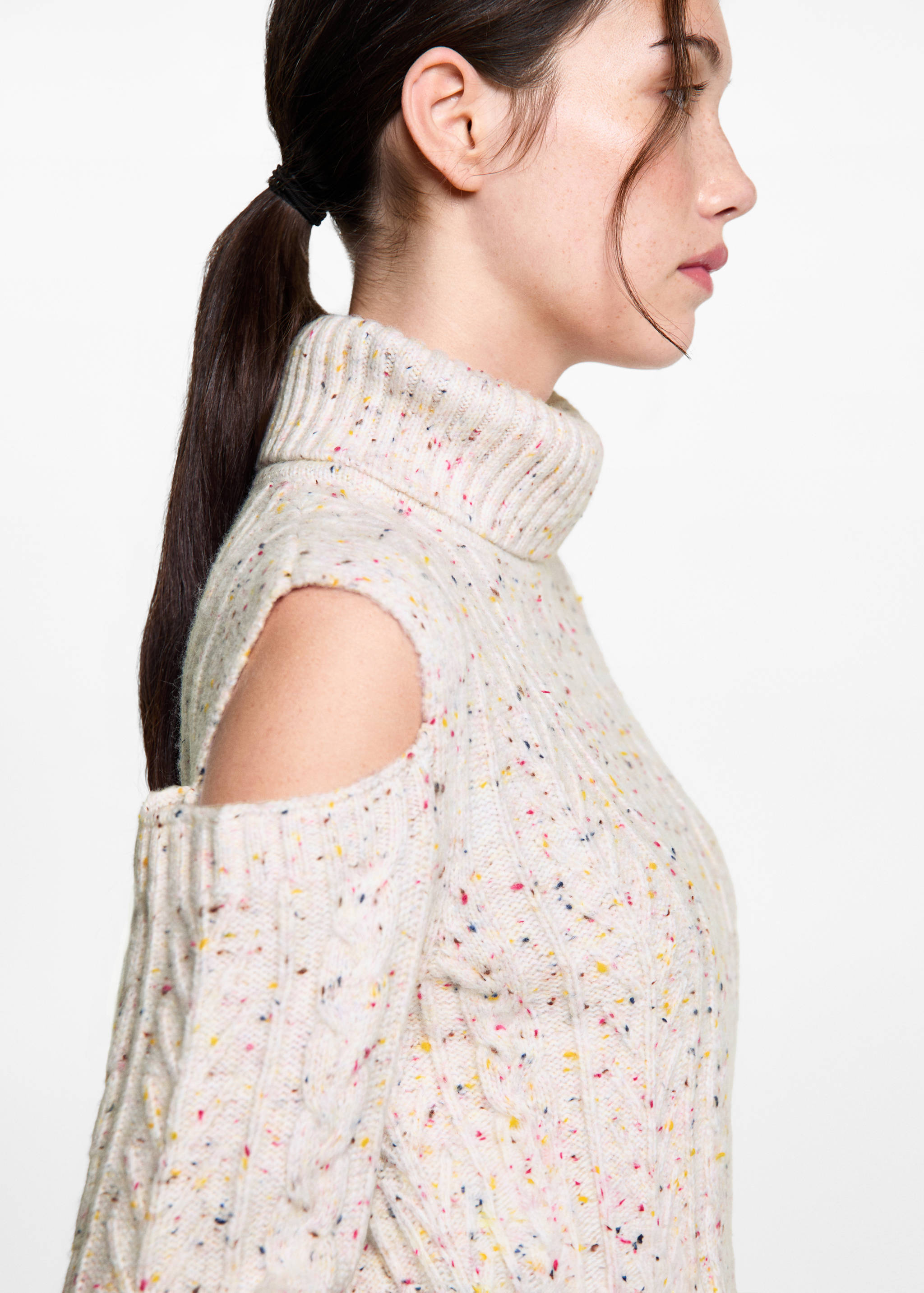 Knitted sweater with openings - Details of the article 1