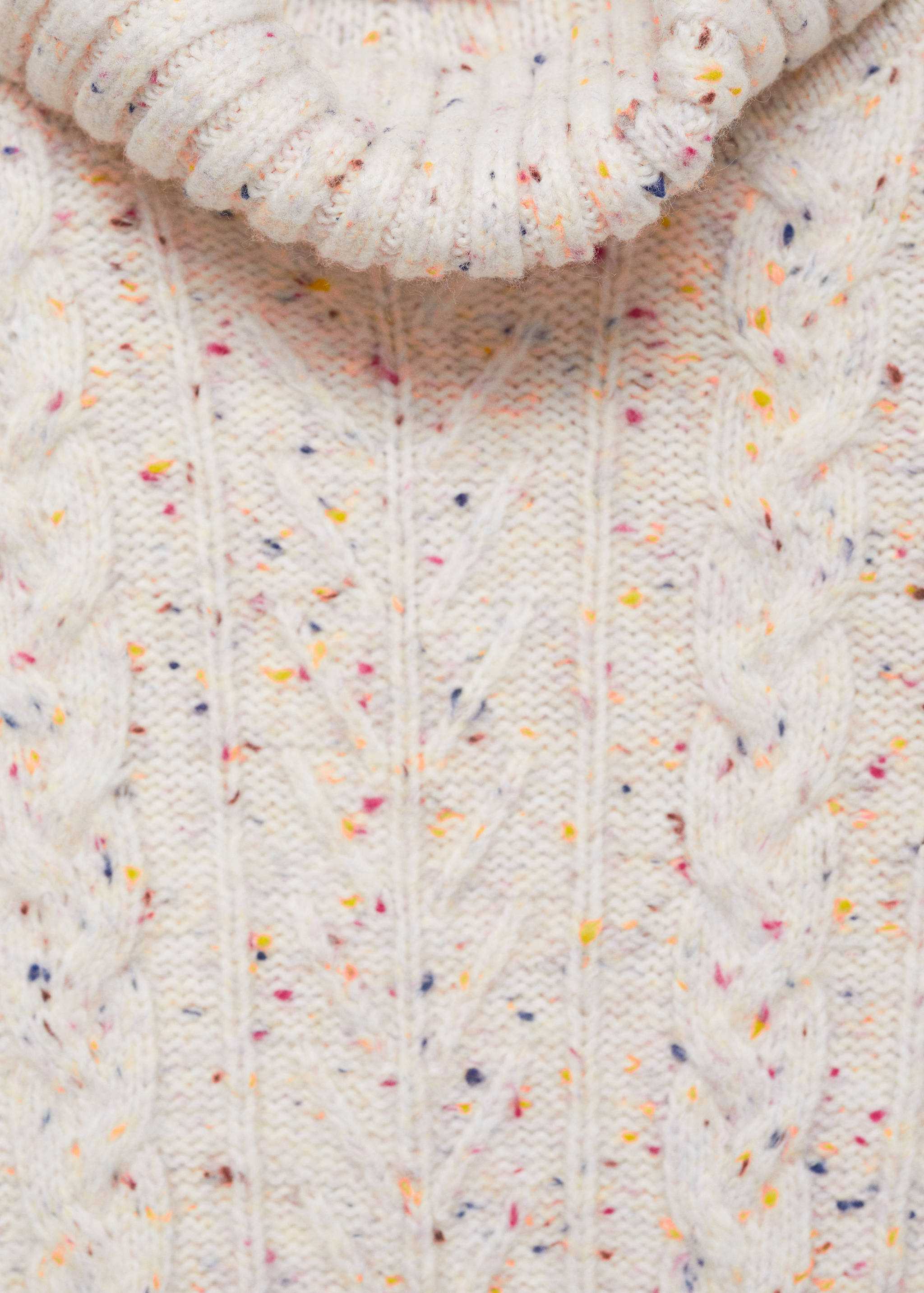 Knitted sweater with openings - Details of the article 8