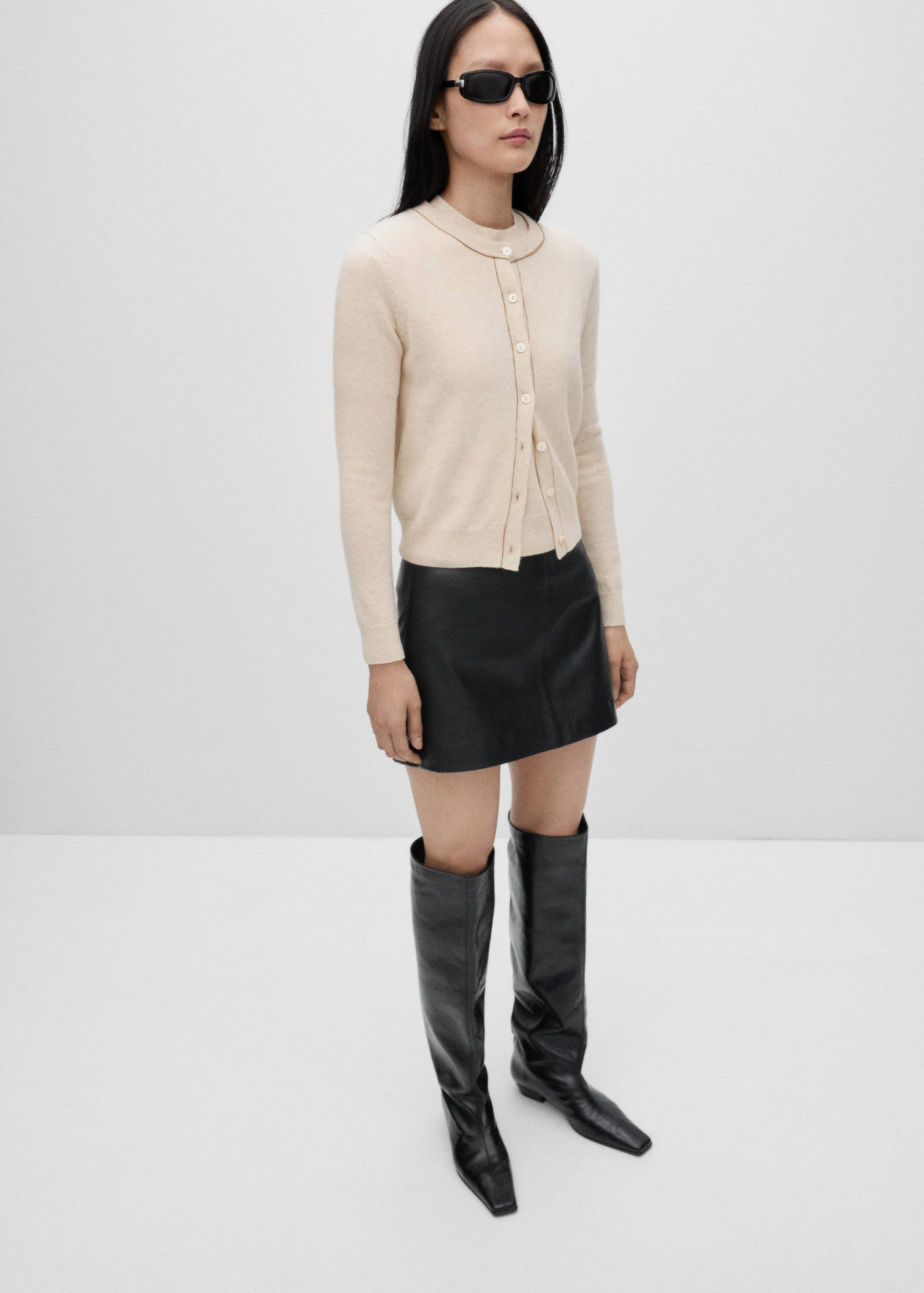 Wool cardigan with decorative stitching - General plane