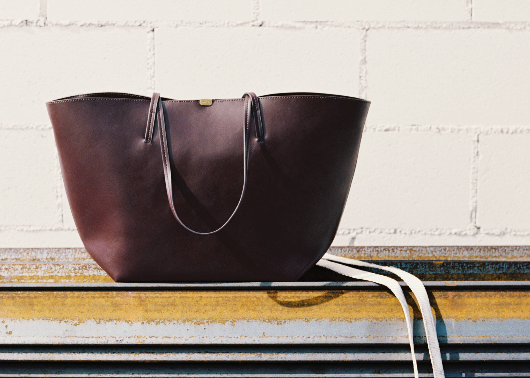 Shopper bag with metallic detail - Panoramic plane