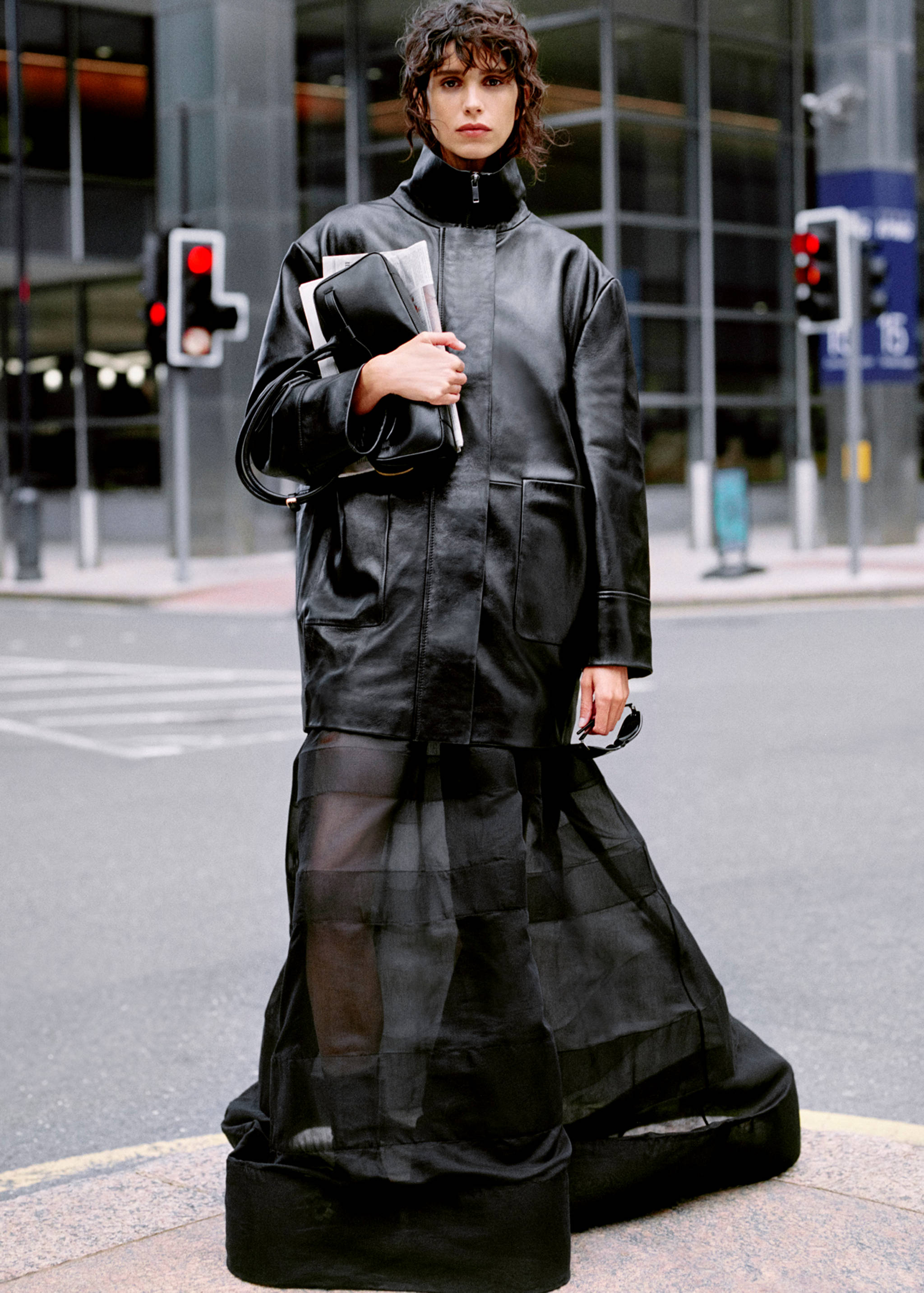 Korsettkjole med halvgjennomsiktig skjørt - Artikkeldetalj 7