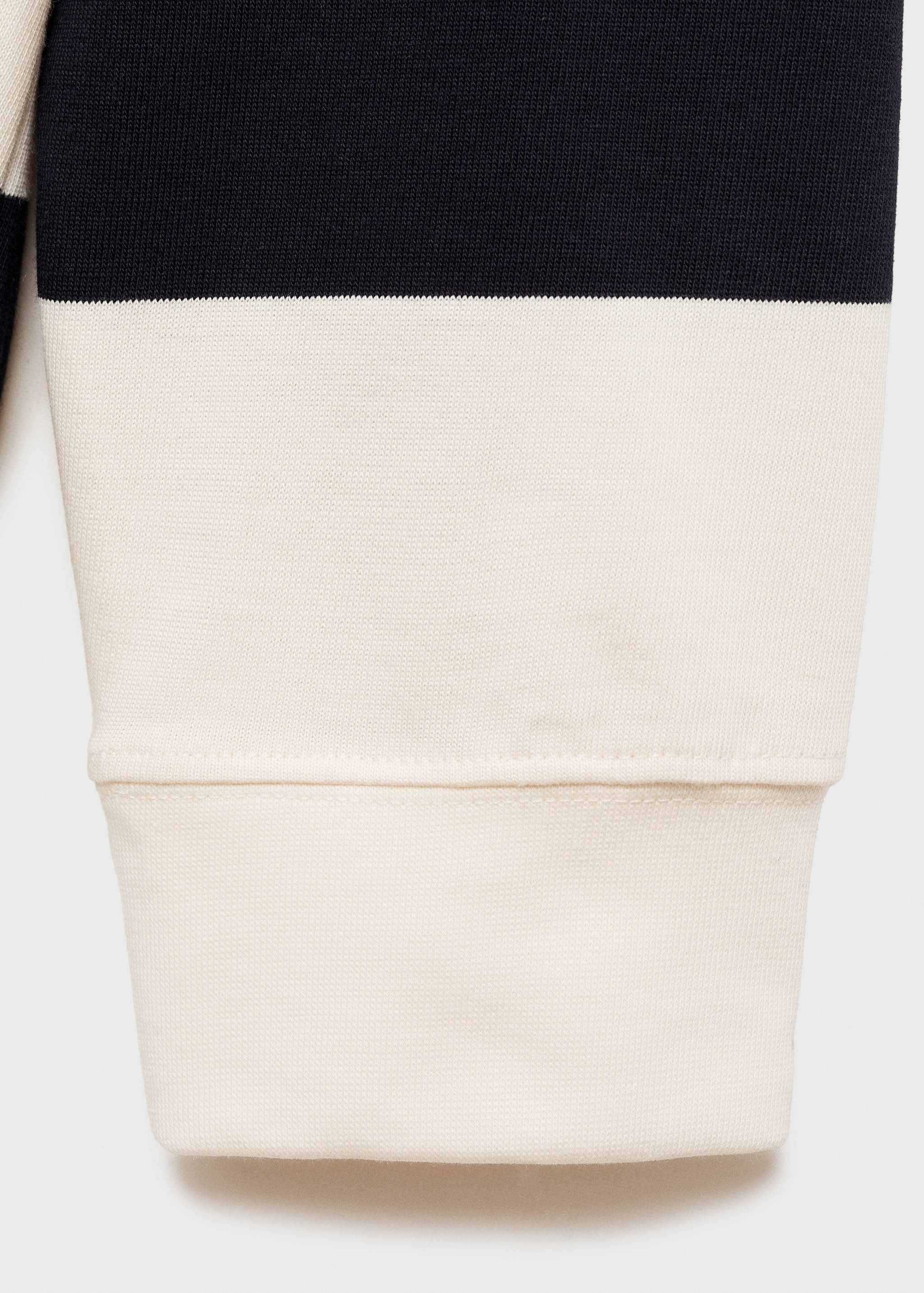 قميص بولو مخطط بقصّة منتظمة مصنوع من القطن بنسبة 100% - تفاصيل المنتج 0