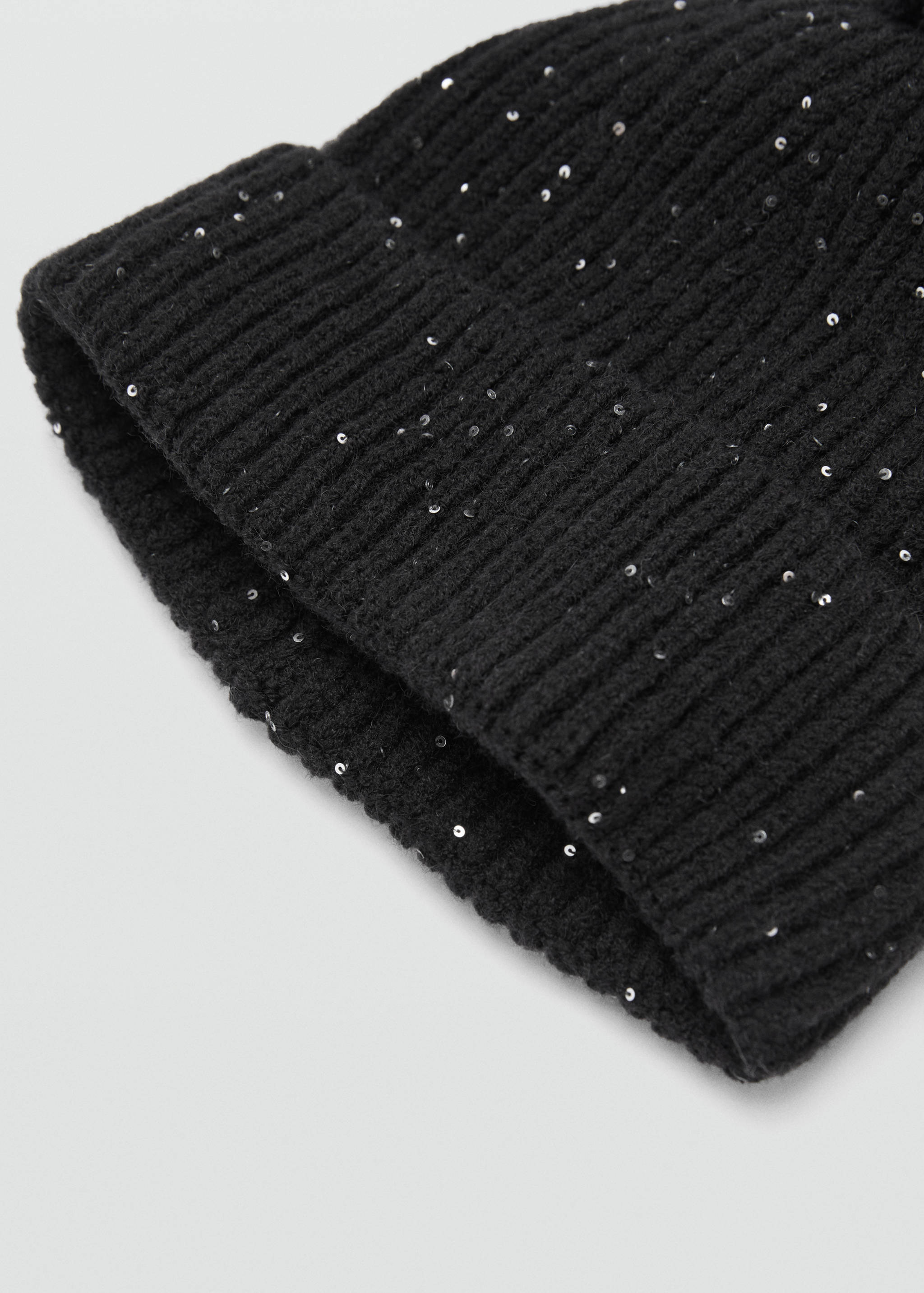 Bonnet maille paillettes - Plan moyen