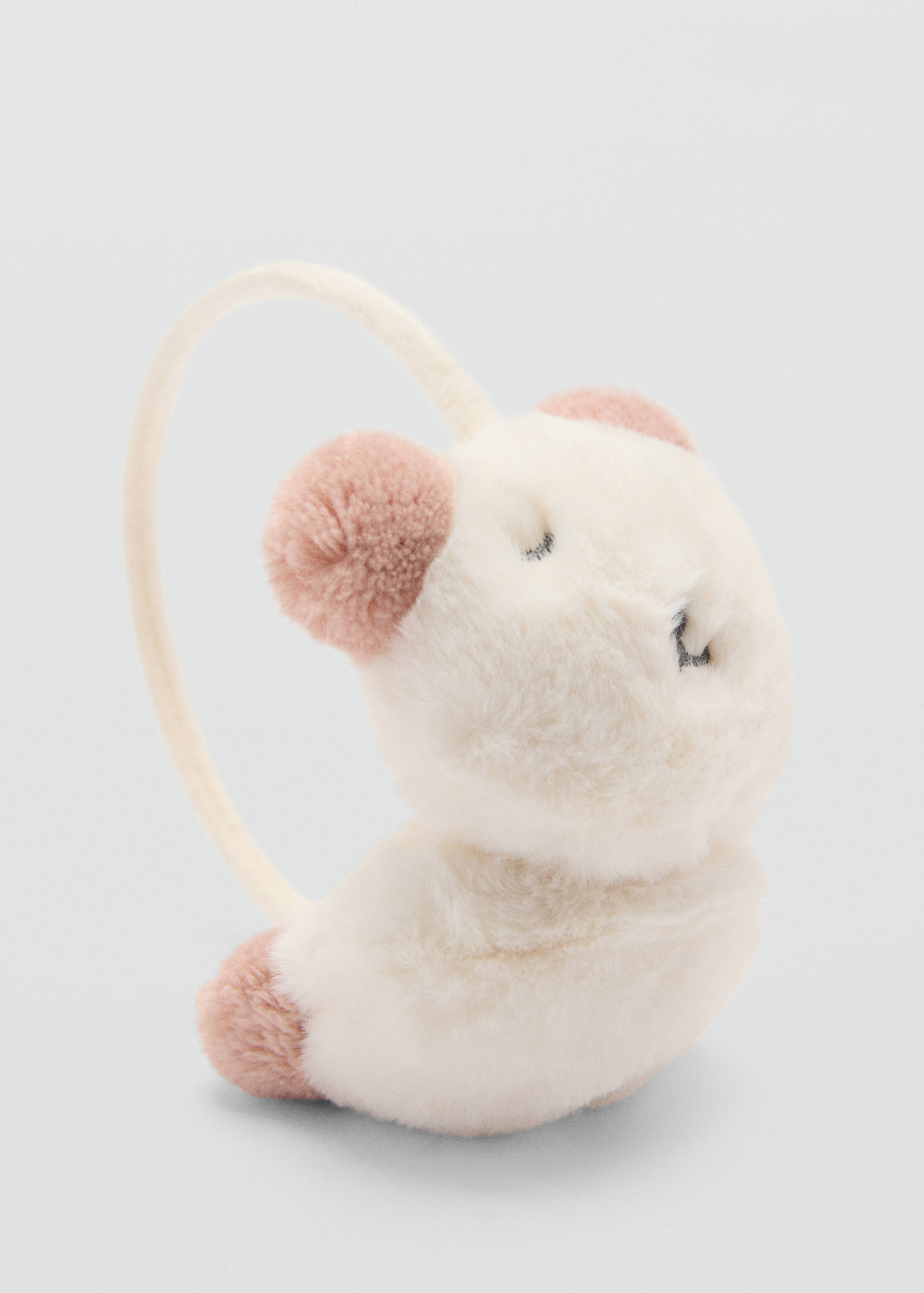 Orejeras pelo gatito - Plano medio