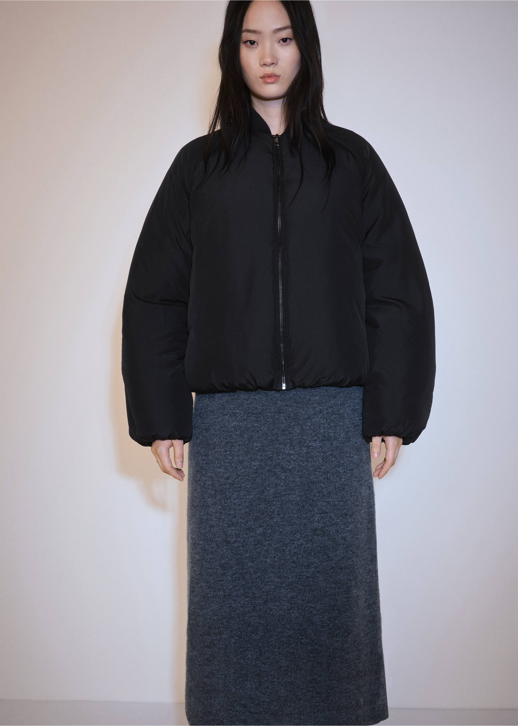 Chaqueta bomber cremallera - Plano medio, Negro. Ref: 77057663-00.