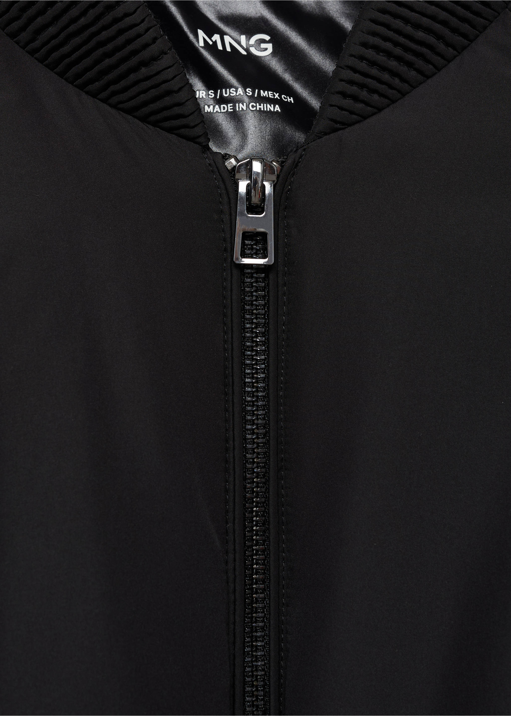 Chaqueta bomber cremallera - Detalle del artículo 8, Negro. Ref: 77057663-00.