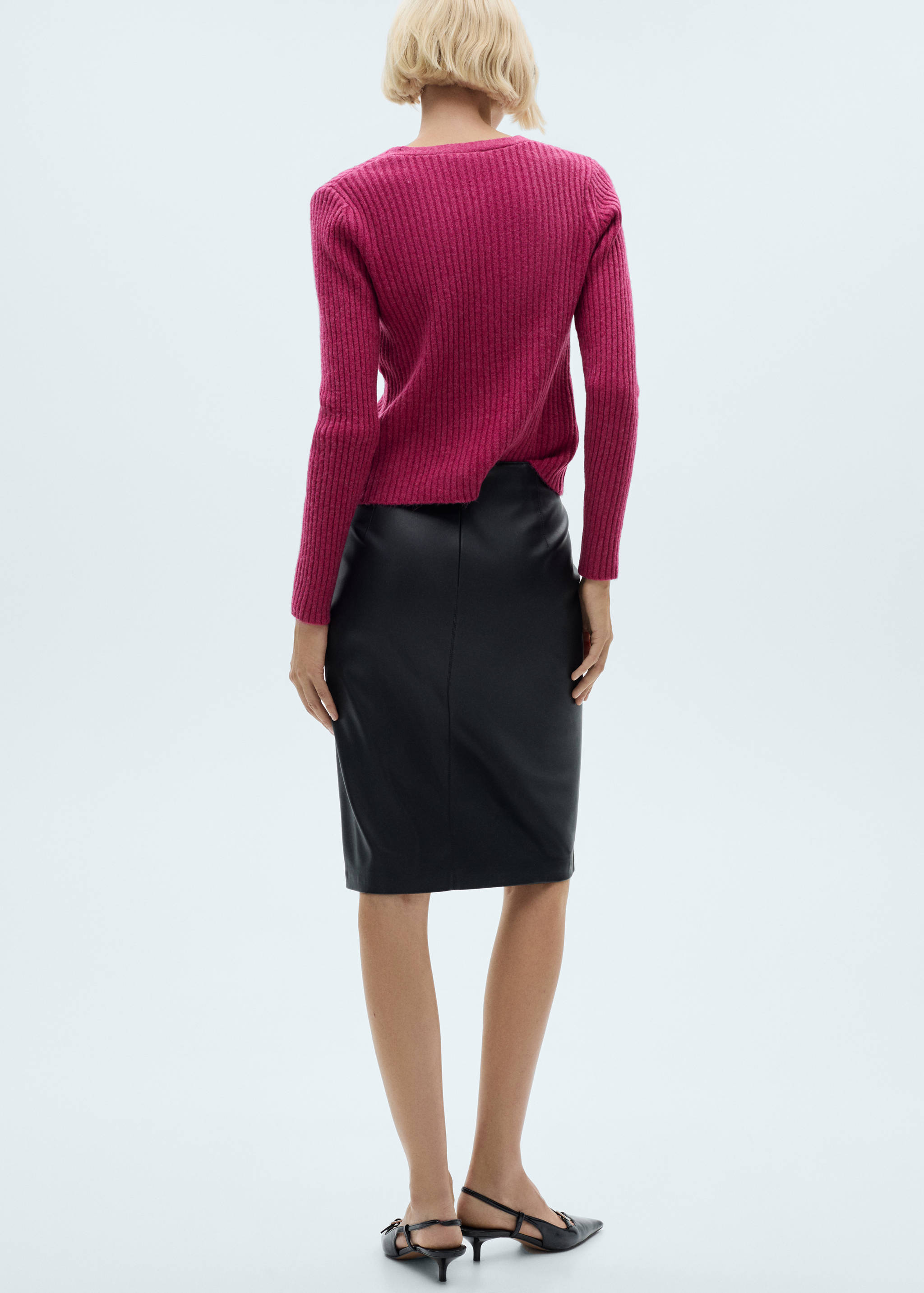 Knitted cardigan with metallic buttons - Reverse of the article