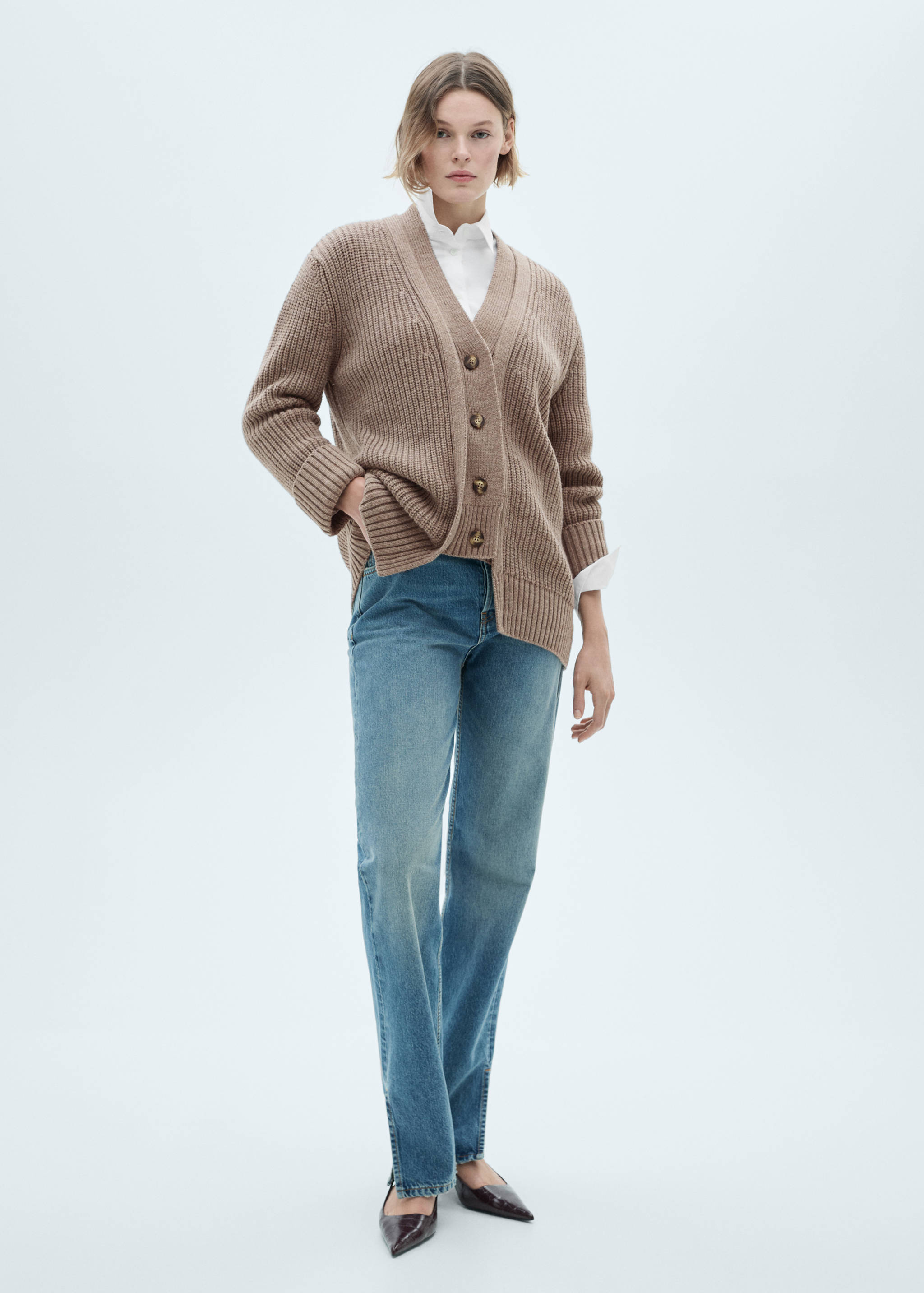 Oversized cardigan with buttons - General plane