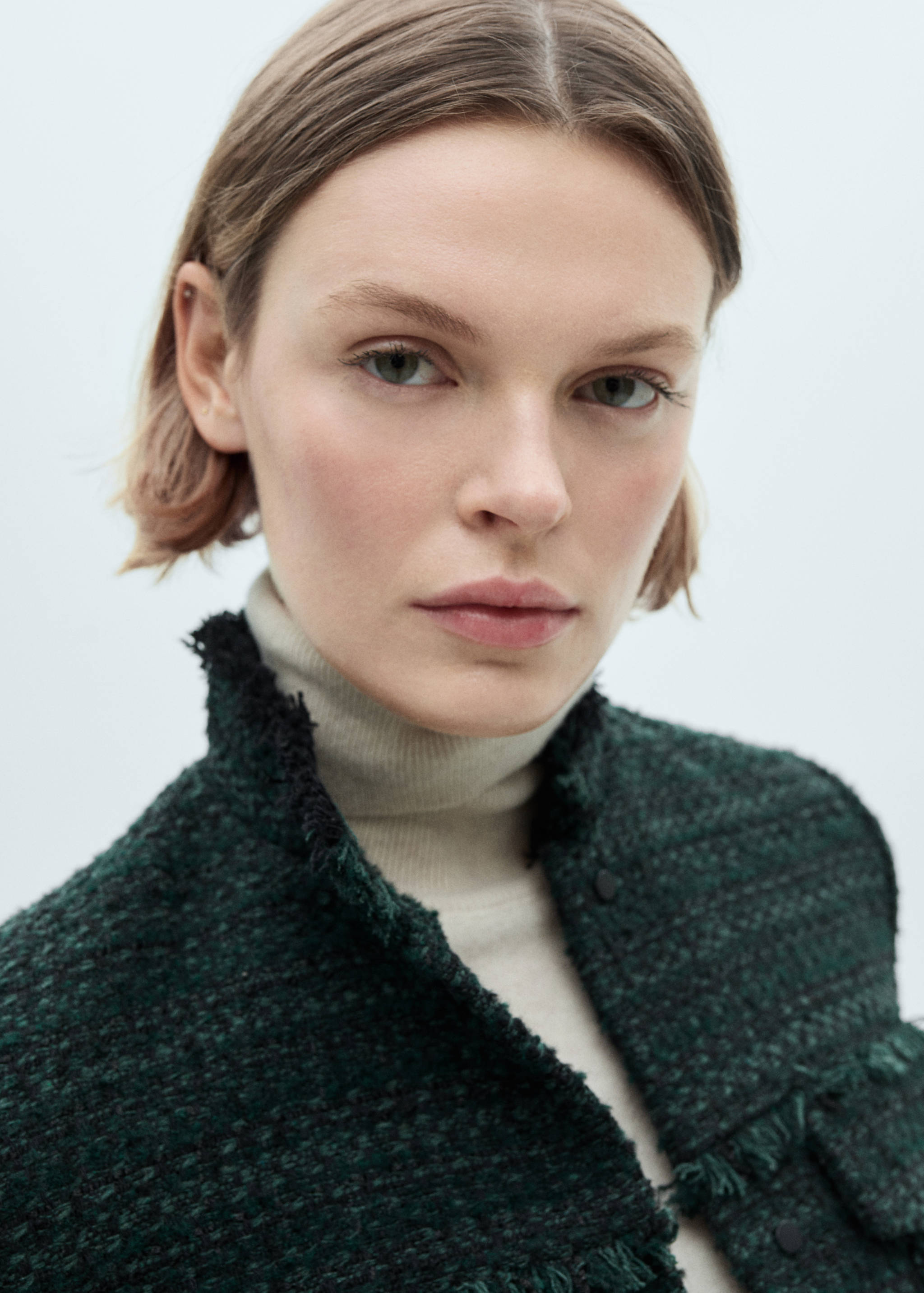 High-collar tweed jacket - Details of the article 1